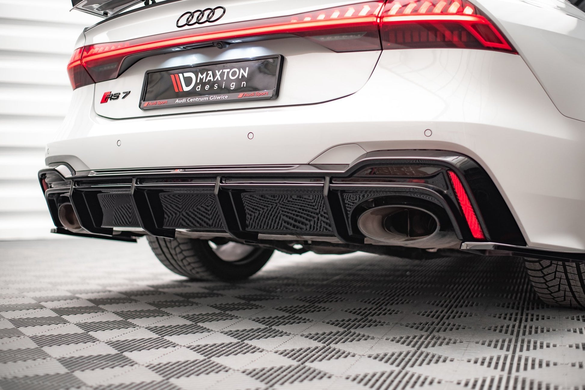 Diffusor Heck Ansatz für Audi RS6 C8 / RS7 C8 schwarz matt