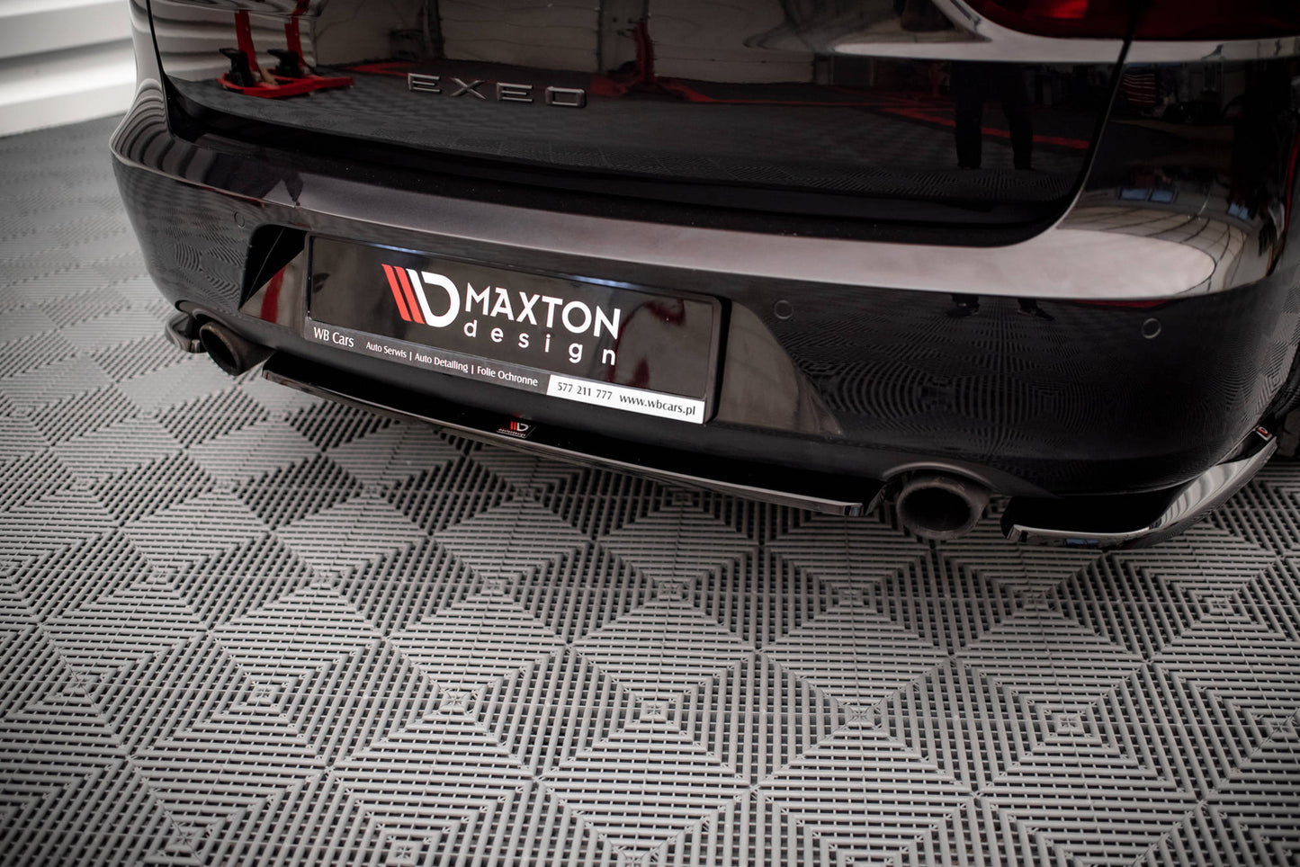 Mittlerer Diffusor Heck Ansatz für Seat Exeo schwarz matt