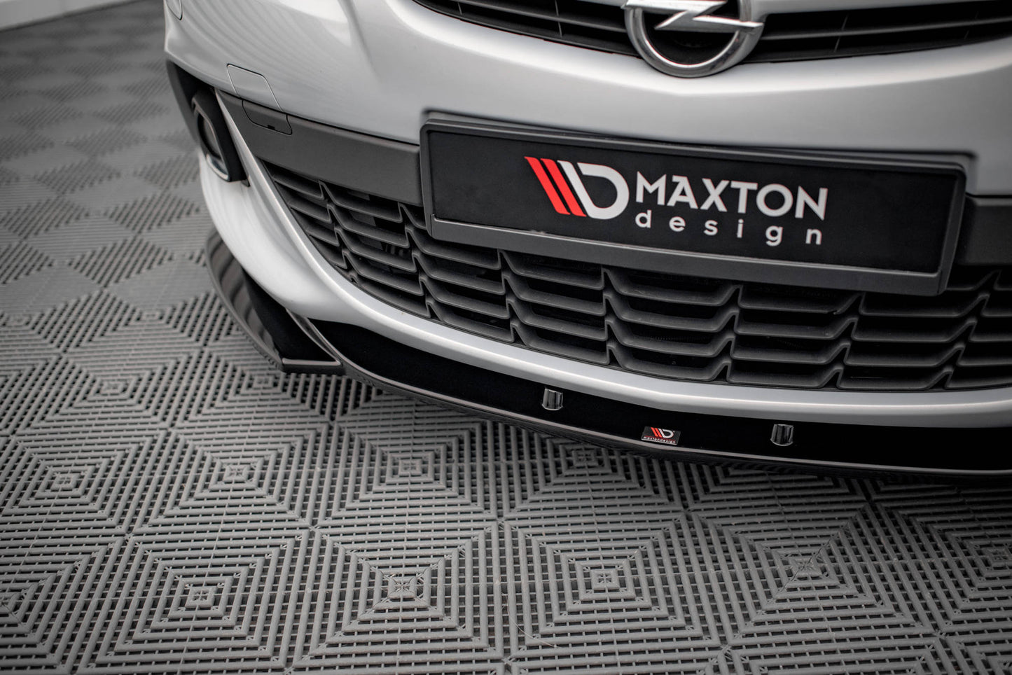 Front Ansatz V.1 für Opel Astra GTC OPC-Line J schwarz Hochglanz