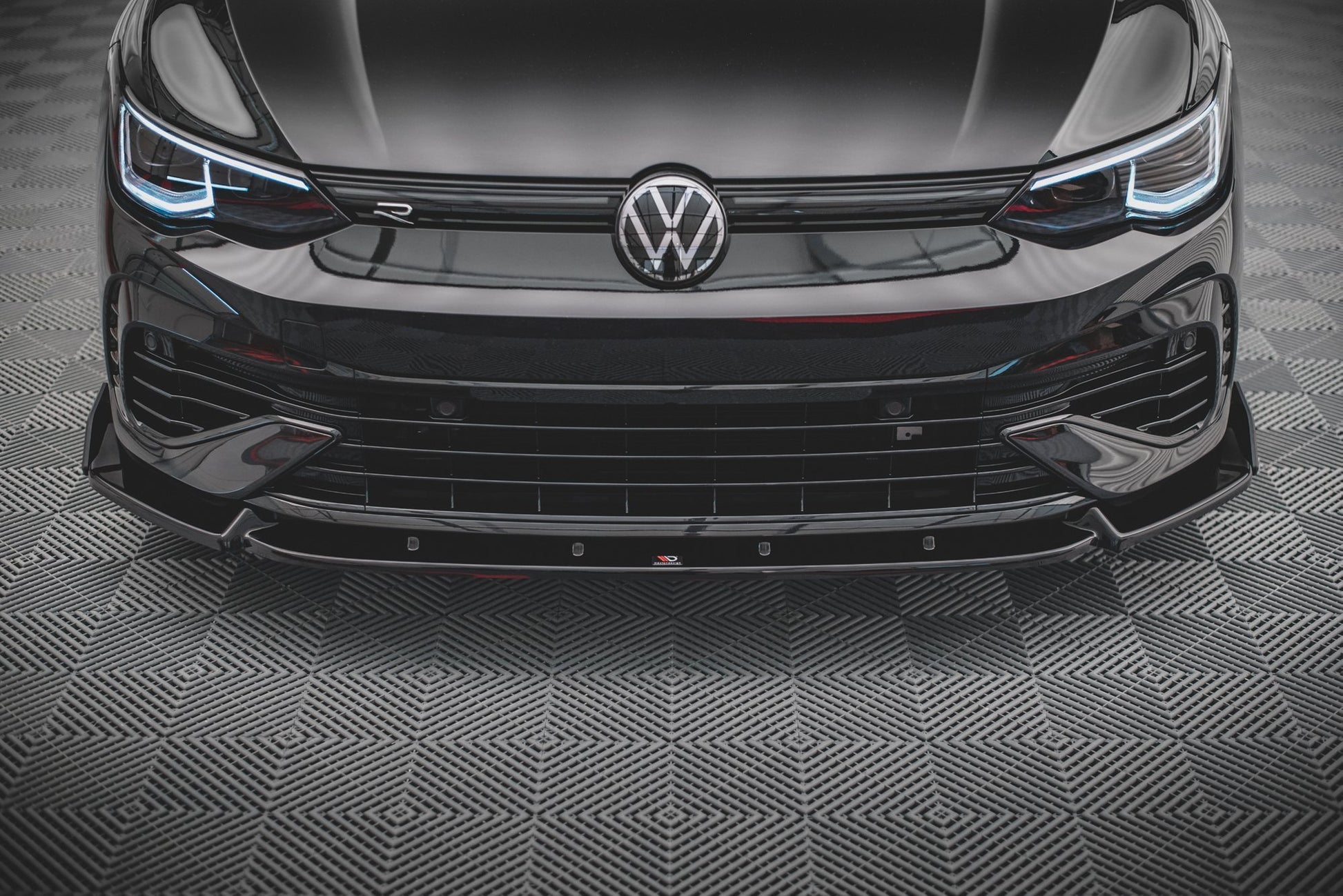 Front Ansatz +Flaps für V.2 Volkswagen Golf R Mk8