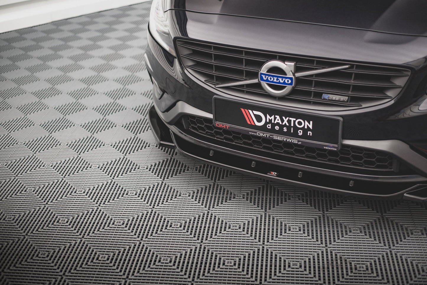 Front Ansatz V.2 für Volvo S60 R-Design Mk2 schwarz Hochglanz
