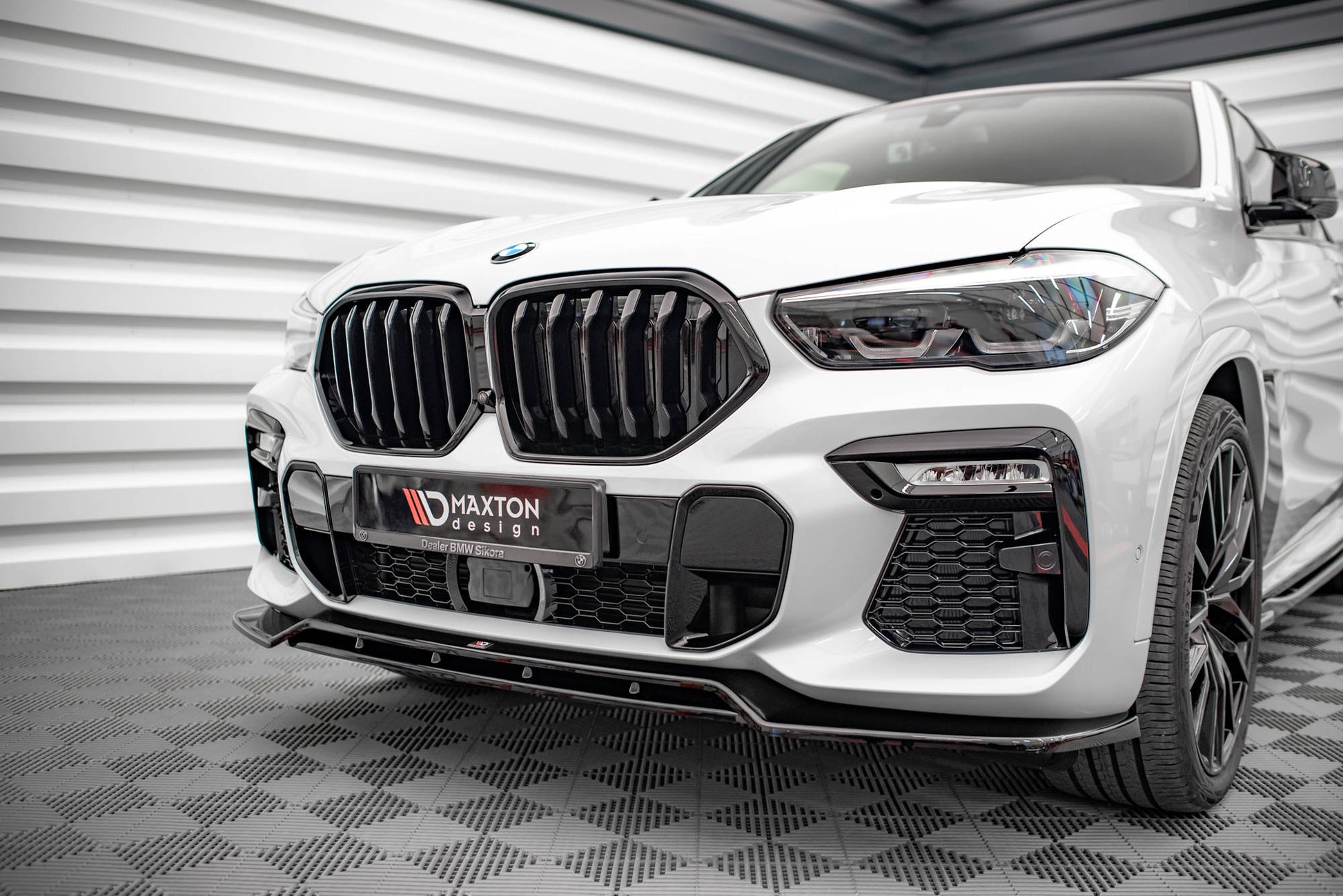 Front Ansatz V.2 für BMW X6 M-Paket G06 Carbon Look