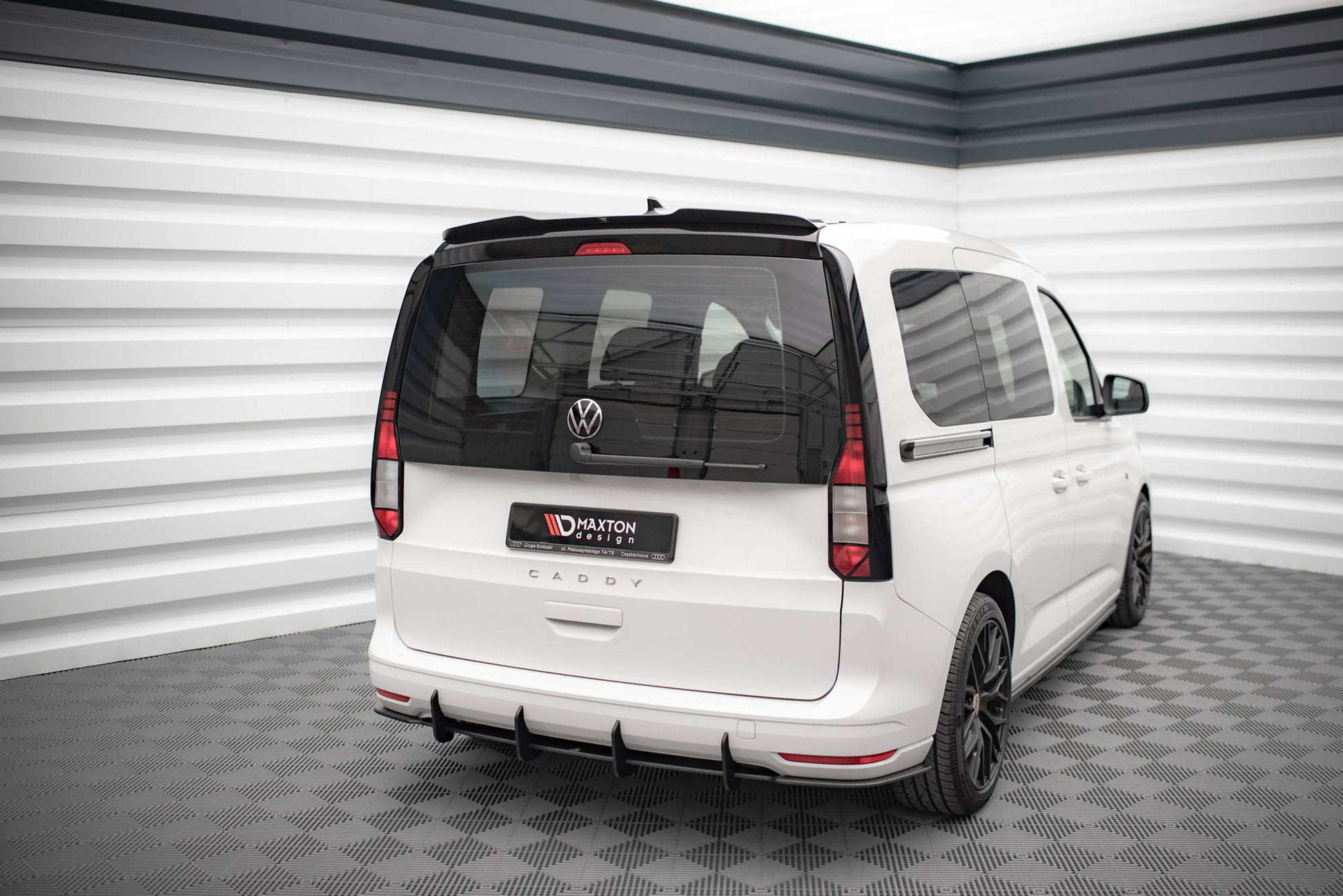 Spoiler CAP für Volkswagen Caddy Mk5 schwarz matt