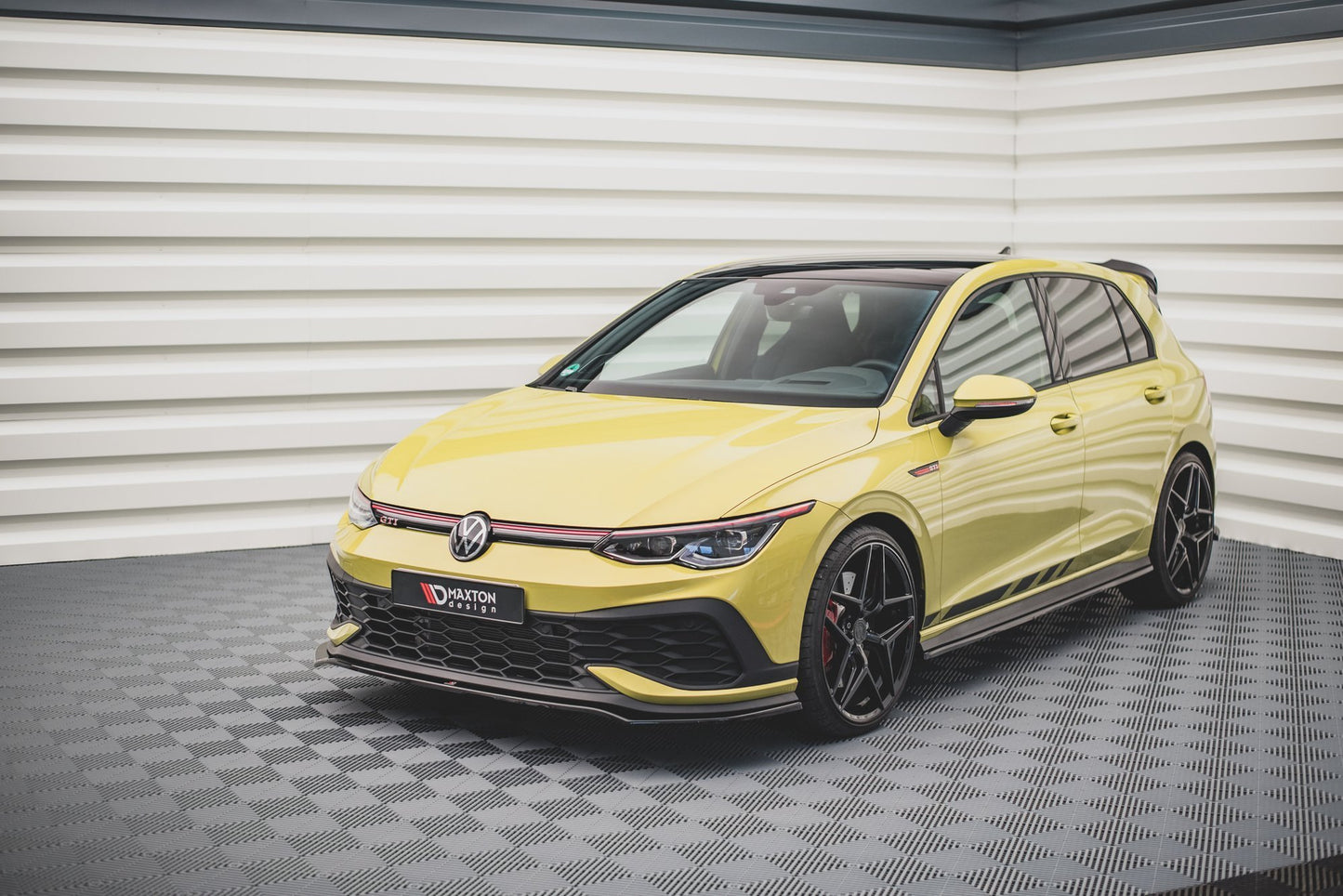 Front Ansatz V.3 für Volkswagen Golf 8 GTI Clubsport schwarz Hochglanz