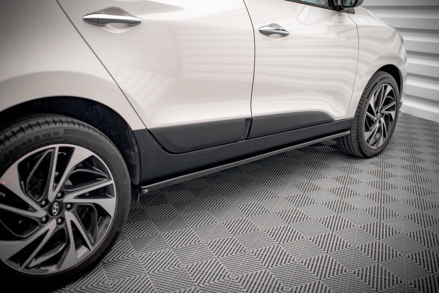 Seitenschweller Ansatz für Hyundai ix35 Mk1 schwarz matt