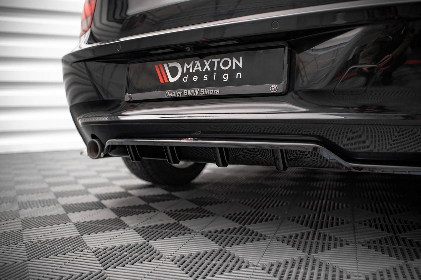 Mittlerer Diffusor Heck Ansatz DTM Look für BMW 1er F20 schwarz matt
