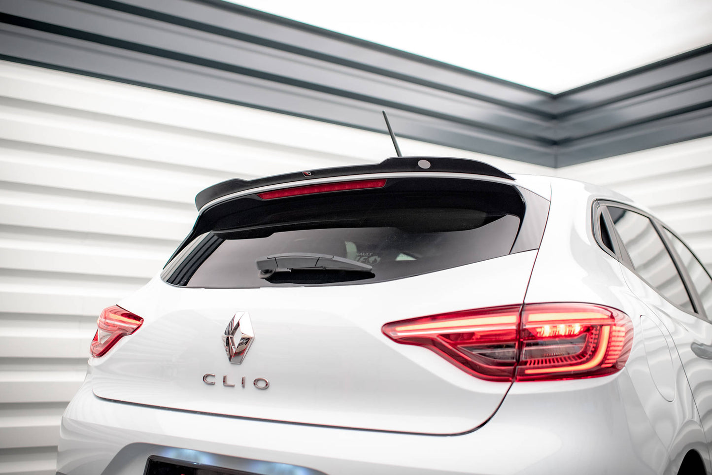 Spoiler CAP für Renault Clio Mk5 schwarz matt