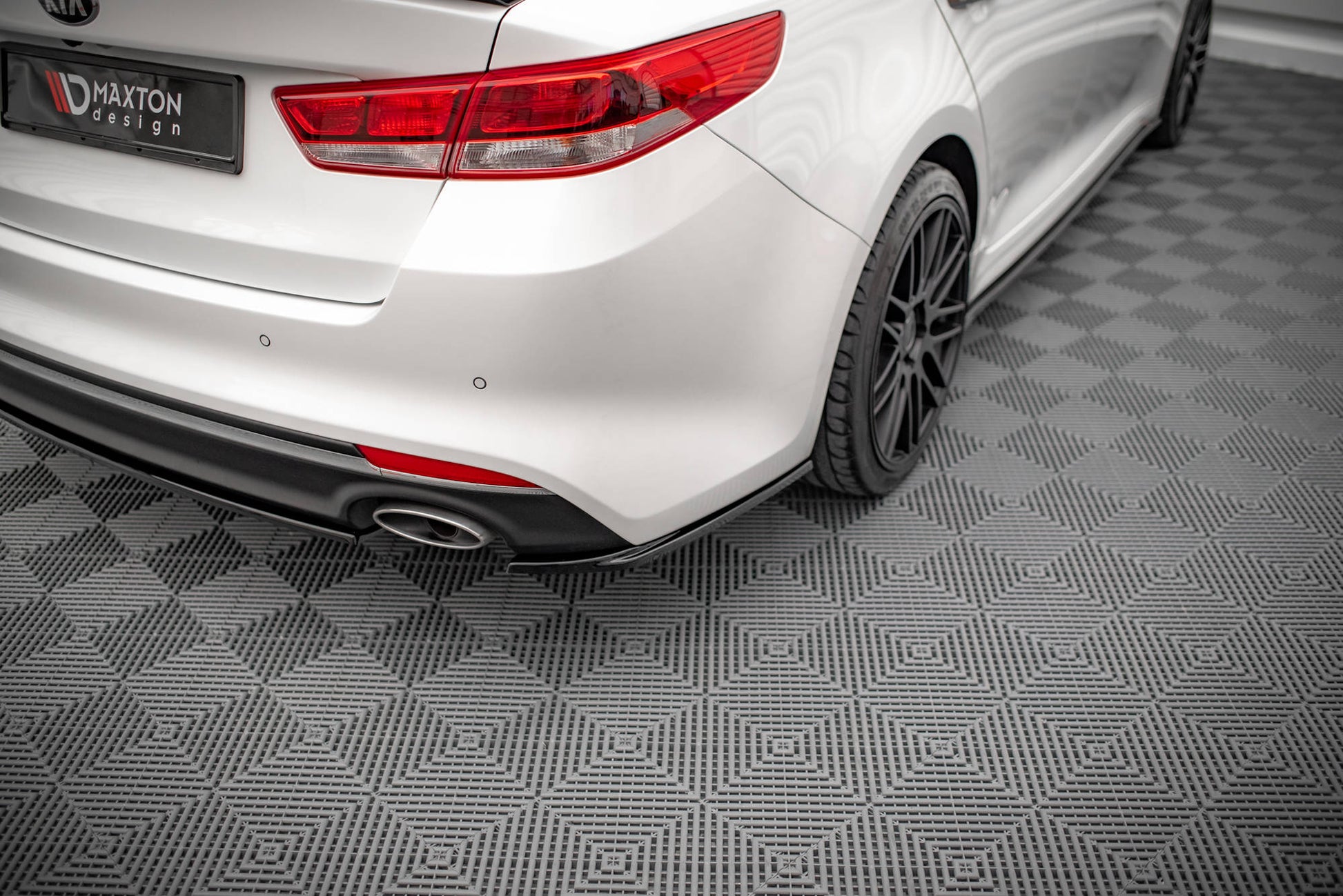 Heck Ansatz Flaps Diffusor für Kia Optima Mk4 schwarz Hochglanz