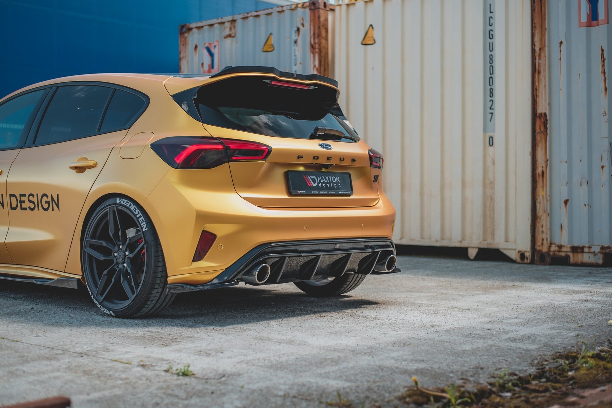 Diffusor Heck Ansatz V.3 für Ford Focus ST Mk4  schwarz Hochglanz
