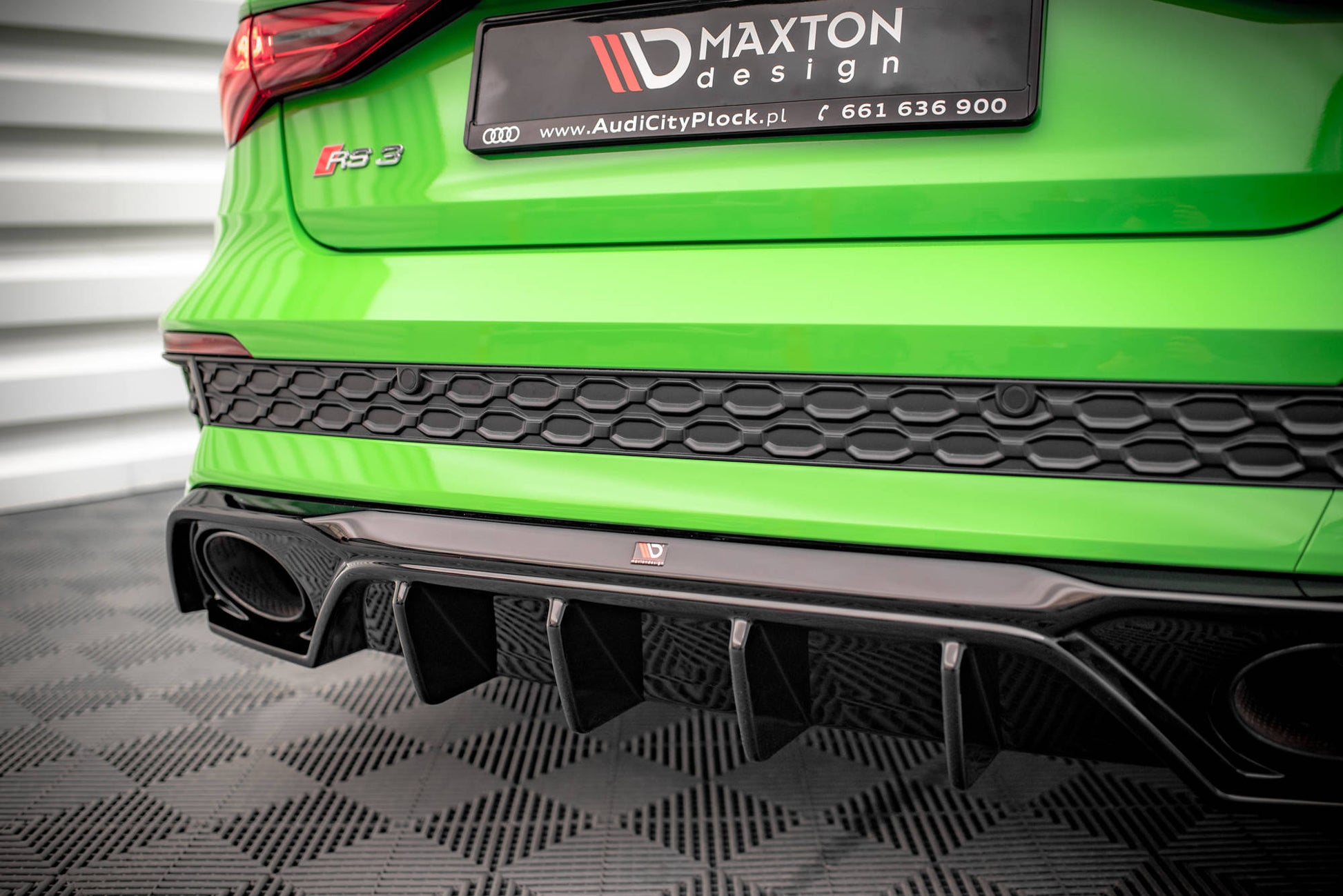 Diffusor Heck Ansatz für Audi RS3 8Y schwarz Hochglanz