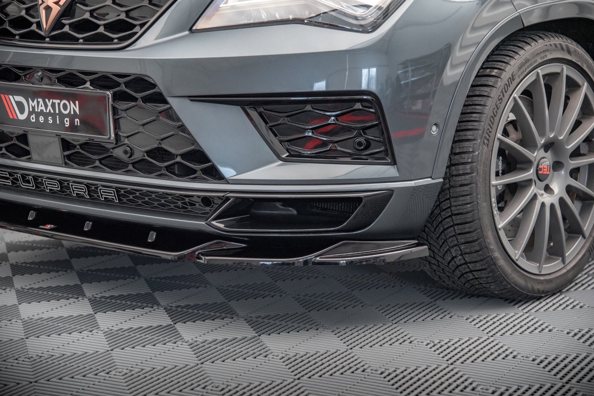Front Ansatz V.2 für Cupra Ateca schwarz Hochglanz