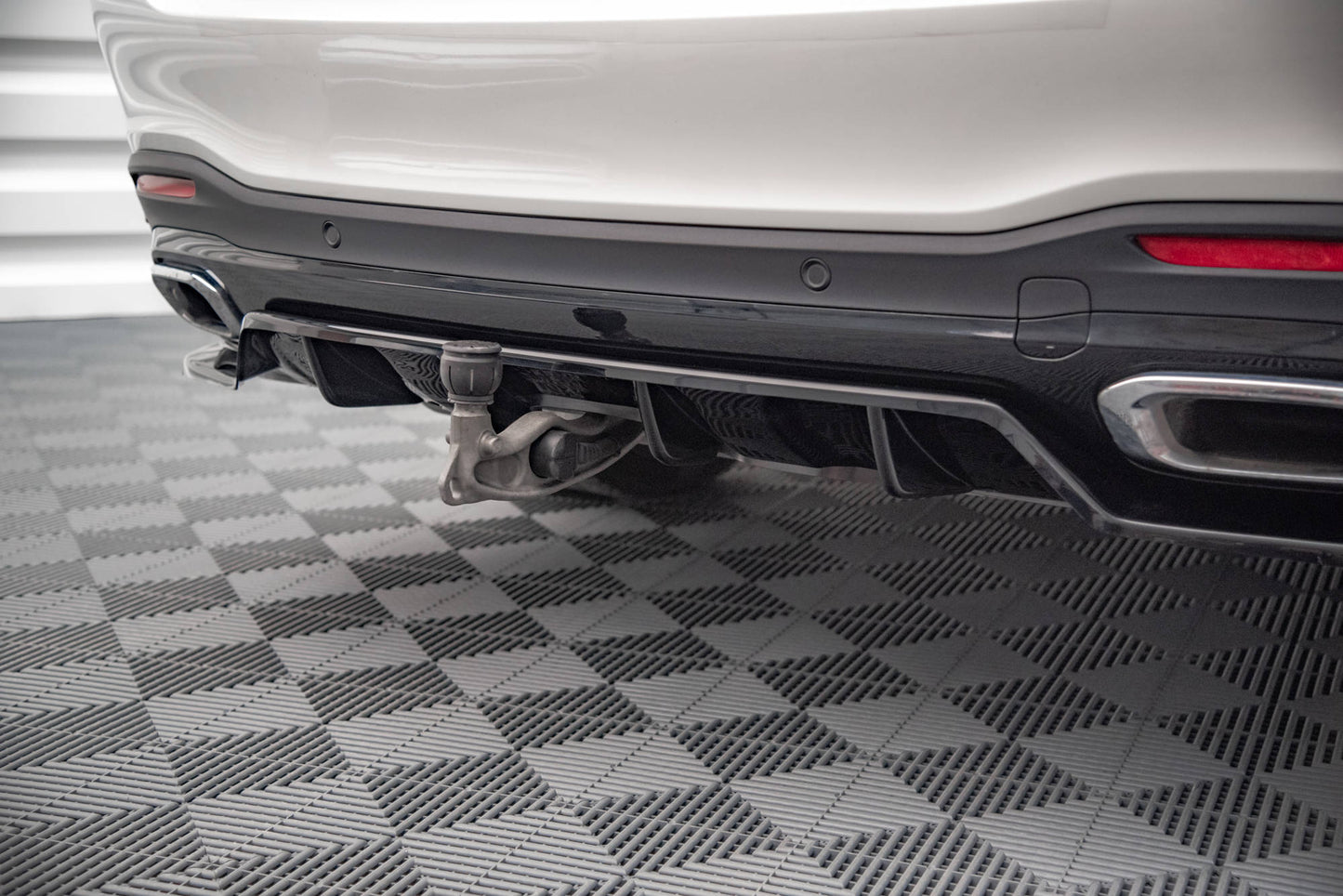 Mittlerer Diffusor Heck Ansatz DTM Look für Mercedes-Benz GLS AMG-Line X167 schwarz matt