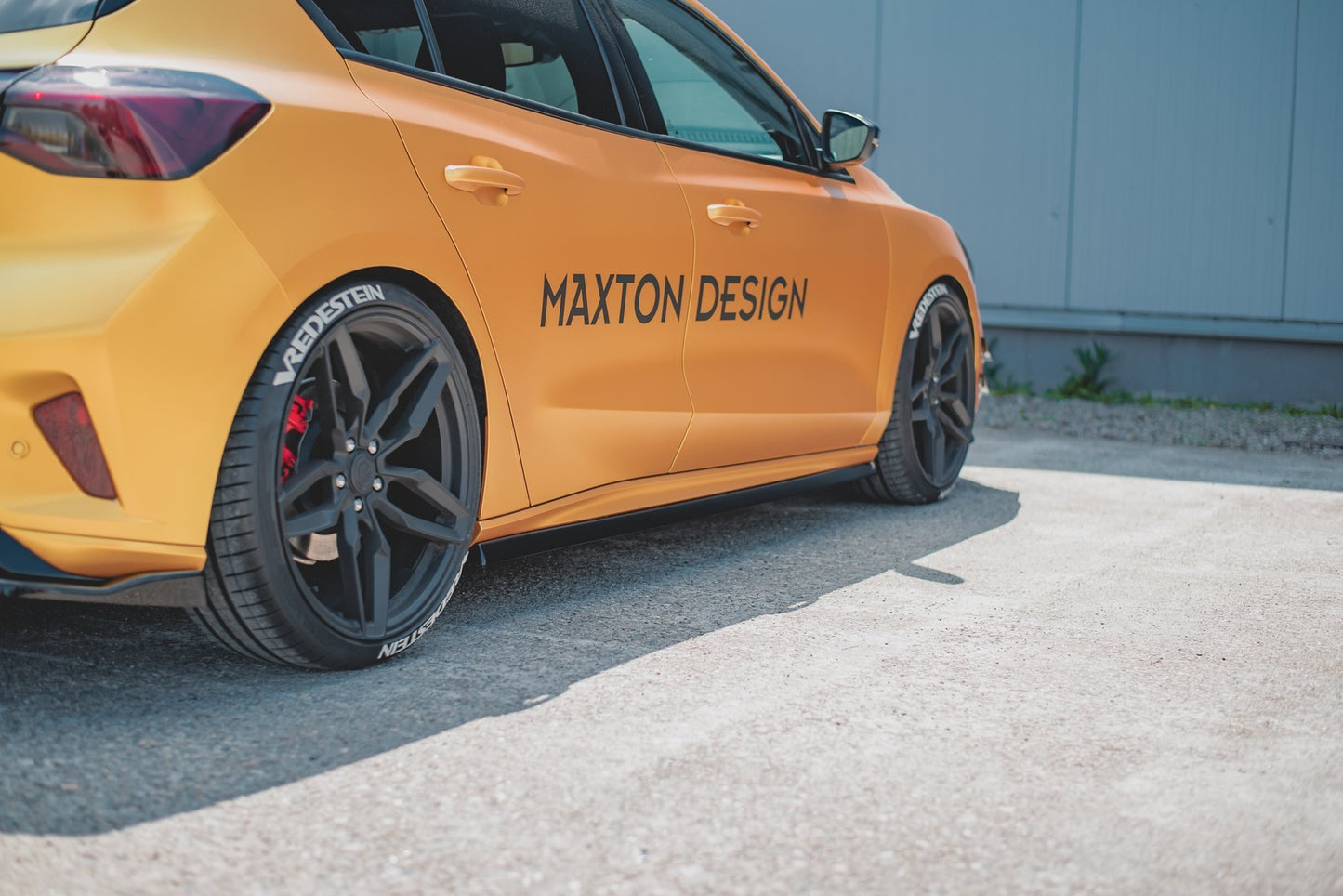 Seitenschweller Ansatz für V.5 Ford Focus ST / ST-Line Mk4 schwarz Hochglanz