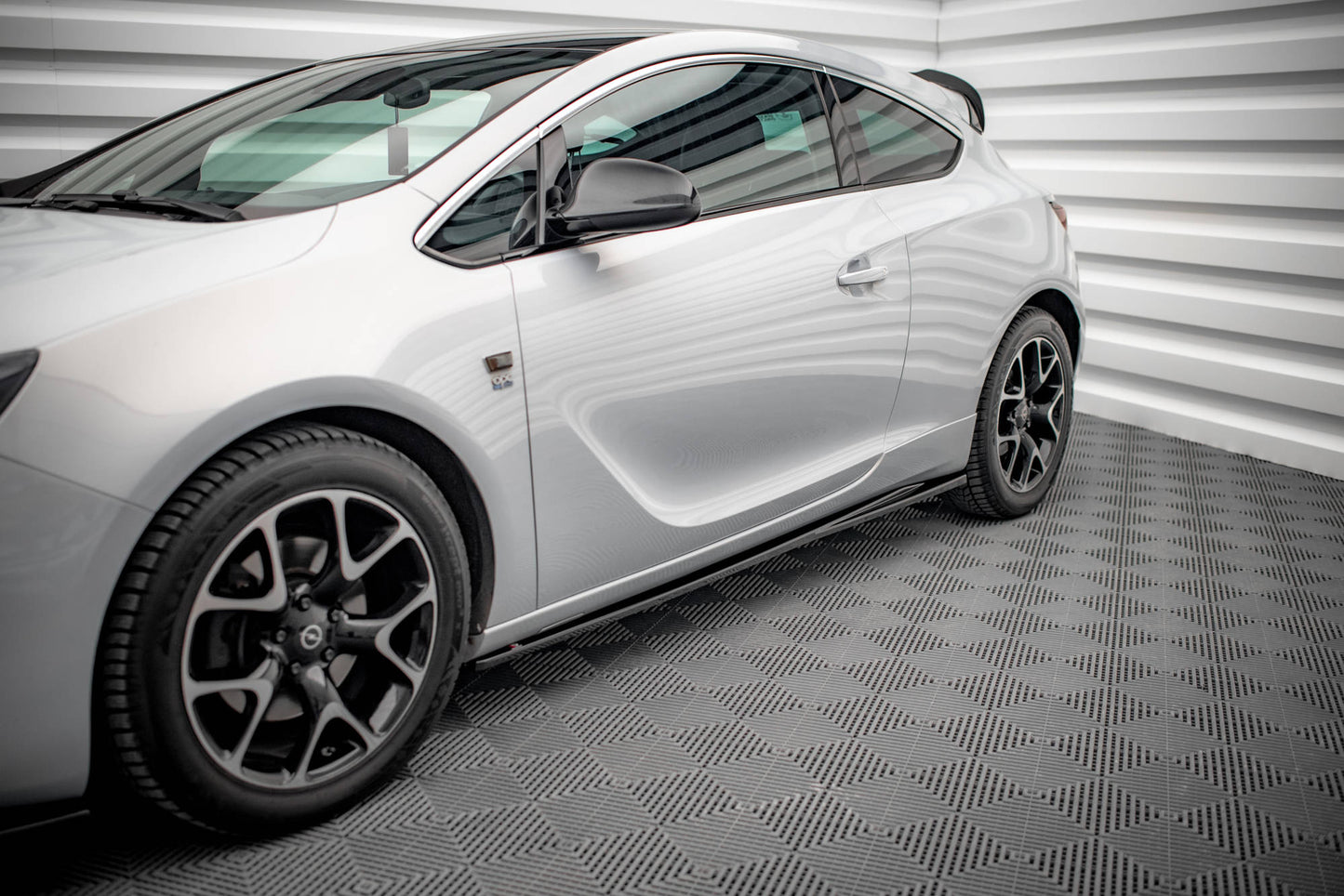 Seitenschweller Ansatz für Opel Astra GTC OPC-Line J schwarz matt