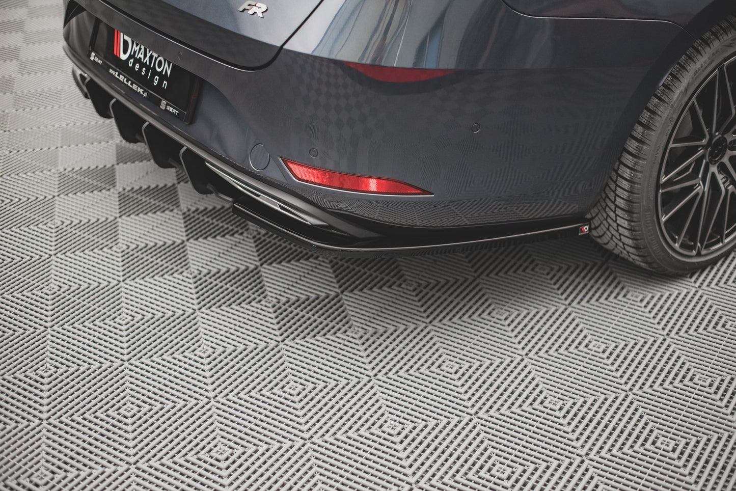 Heck Ansatz Flaps Diffusor für Seat Leon FR ST Mk4 Carbon Look