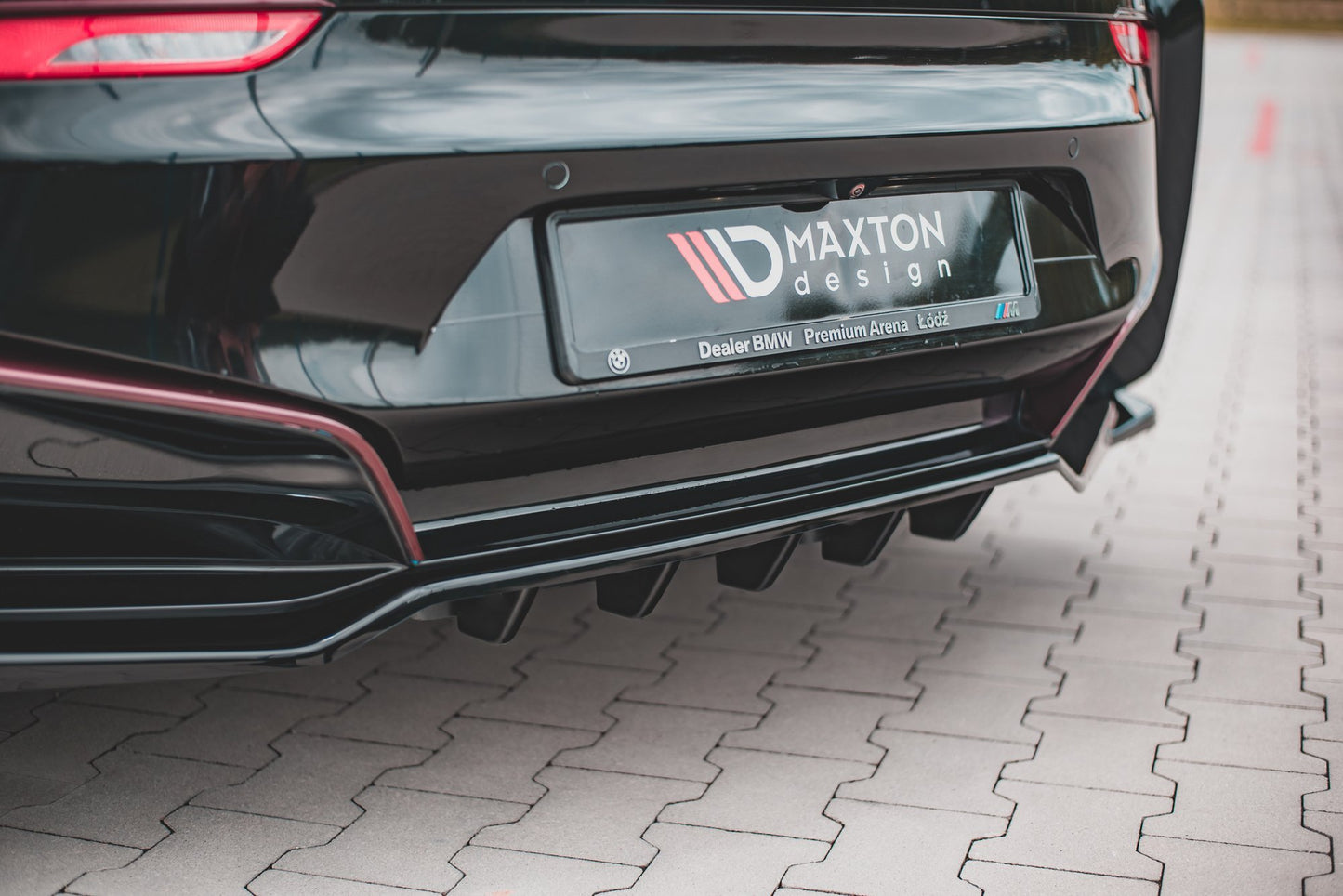 Mittlerer Diffusor Heck Ansatz DTM Look für BMW i8 schwarz matt
