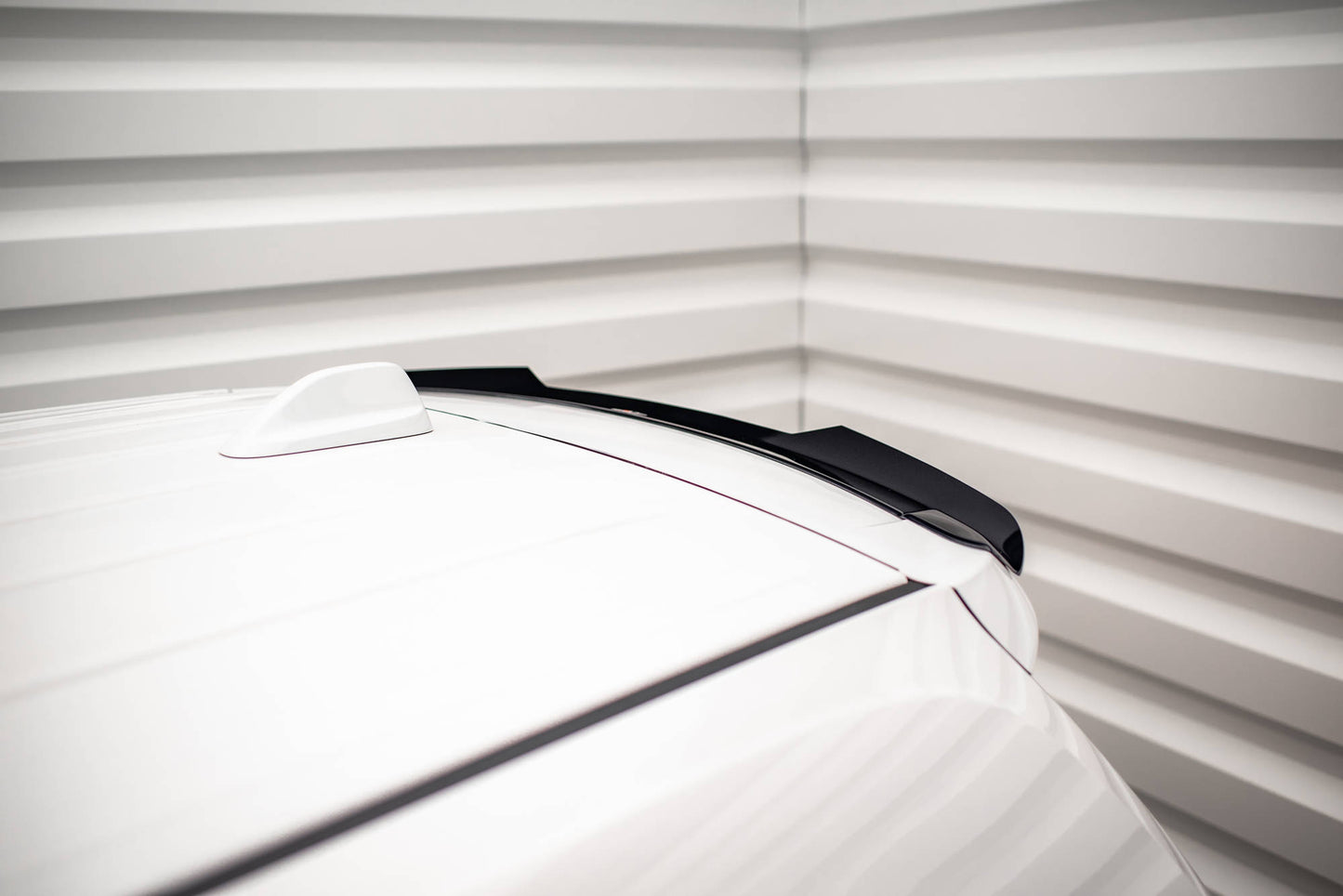 Spoiler CAP für Dodge Durango RT Mk3 schwarz Hochglanz