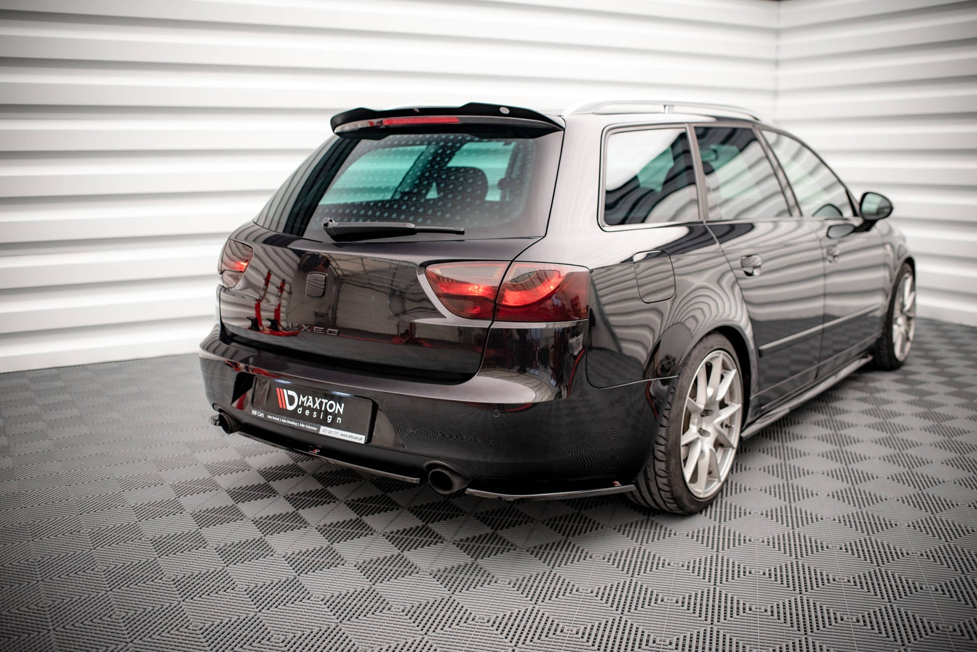 Mittlerer Diffusor Heck Ansatz für Seat Exeo Carbon Look