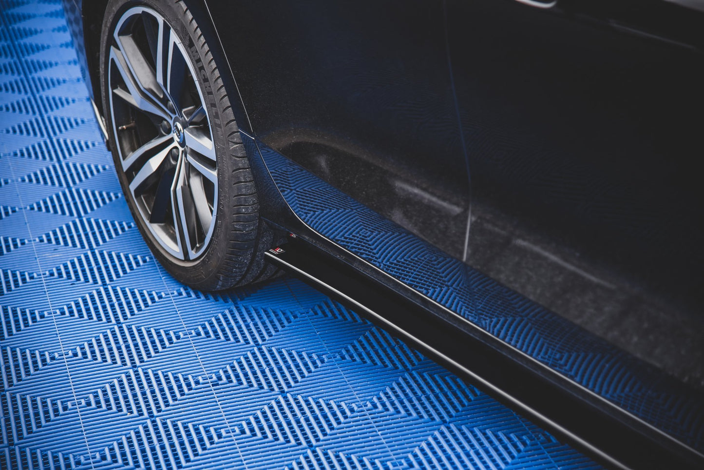 Seitenschweller Ansatz für V.2 für Volvo S60/V60 R-Design Mk3 Carbon Look