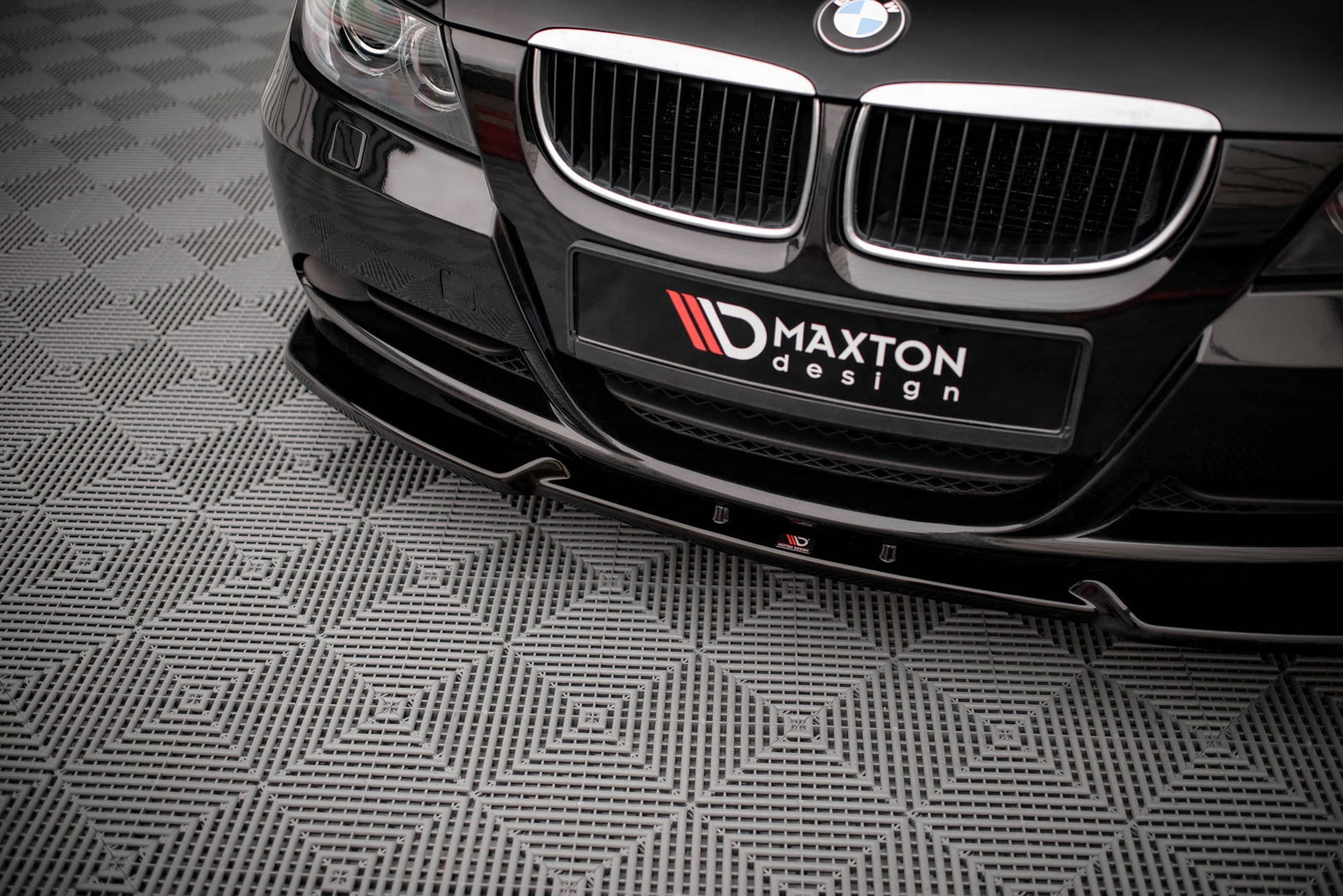 Front Ansatz V.1 für BMW 3er E90 schwarz Hochglanz