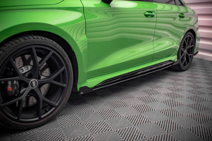 Side Flaps Audi RS3 Limousine 8Y schwarz Hochglanz