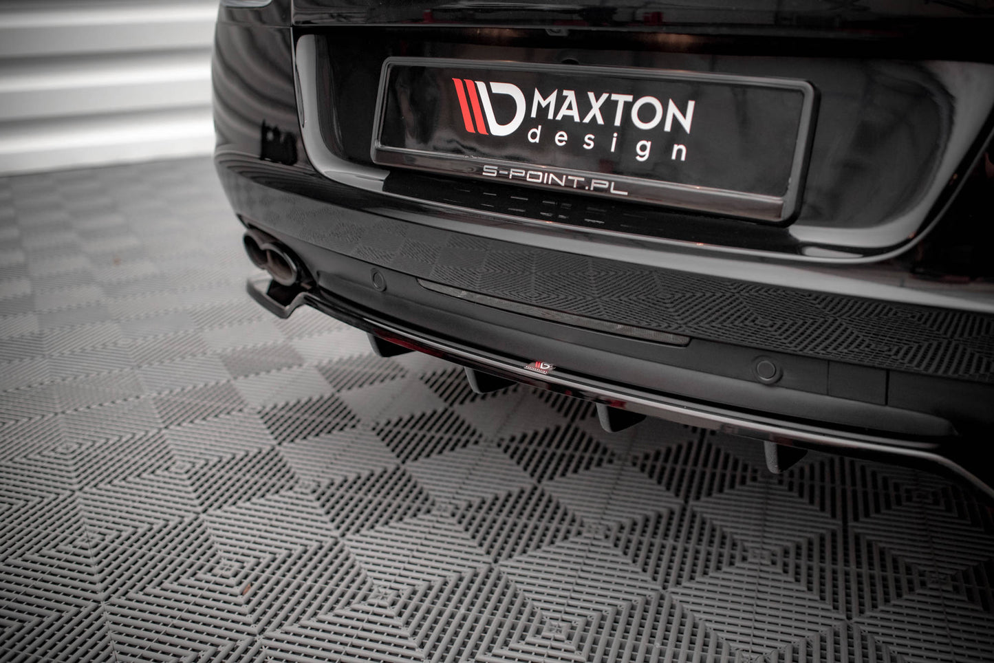 Mittlerer Diffusor Heck Ansatz DTM Look für Bentley Continental GT V8 S Mk2 schwarz Hochglanz