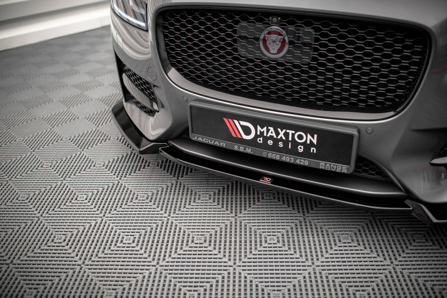 Front Ansatz V.2 für Jaguar XF R-Sport Mk2 Carbon Look