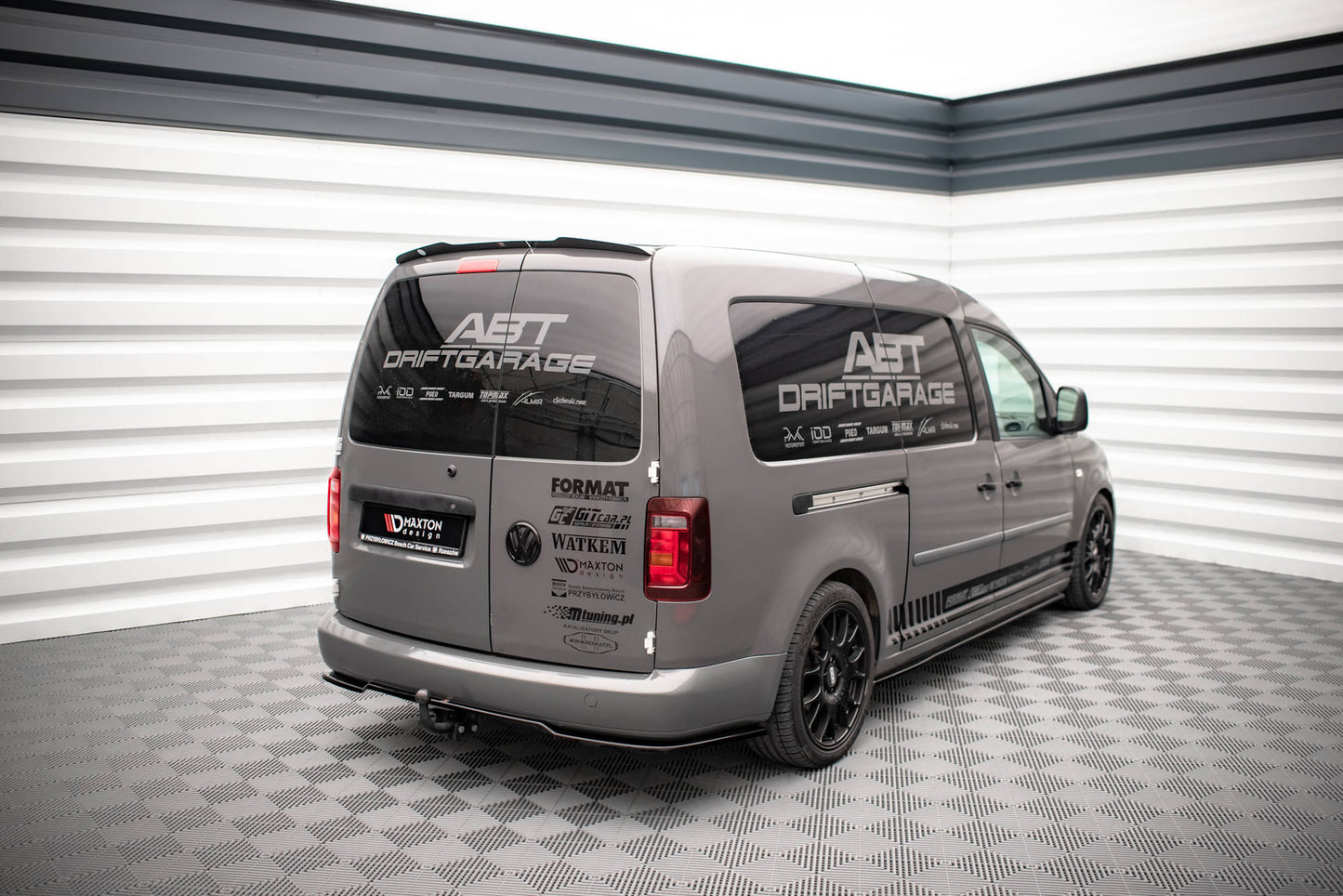 Spoiler CAP für Volkswagen Caddy Mk3 Facelift Carbon Look