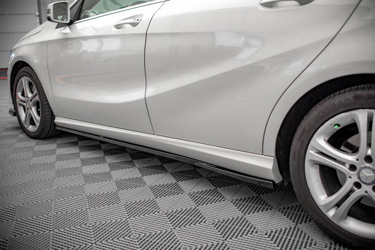 Seitenschweller Ansatz für V.2 für Mercedes-Benz A W176 schwarz matt