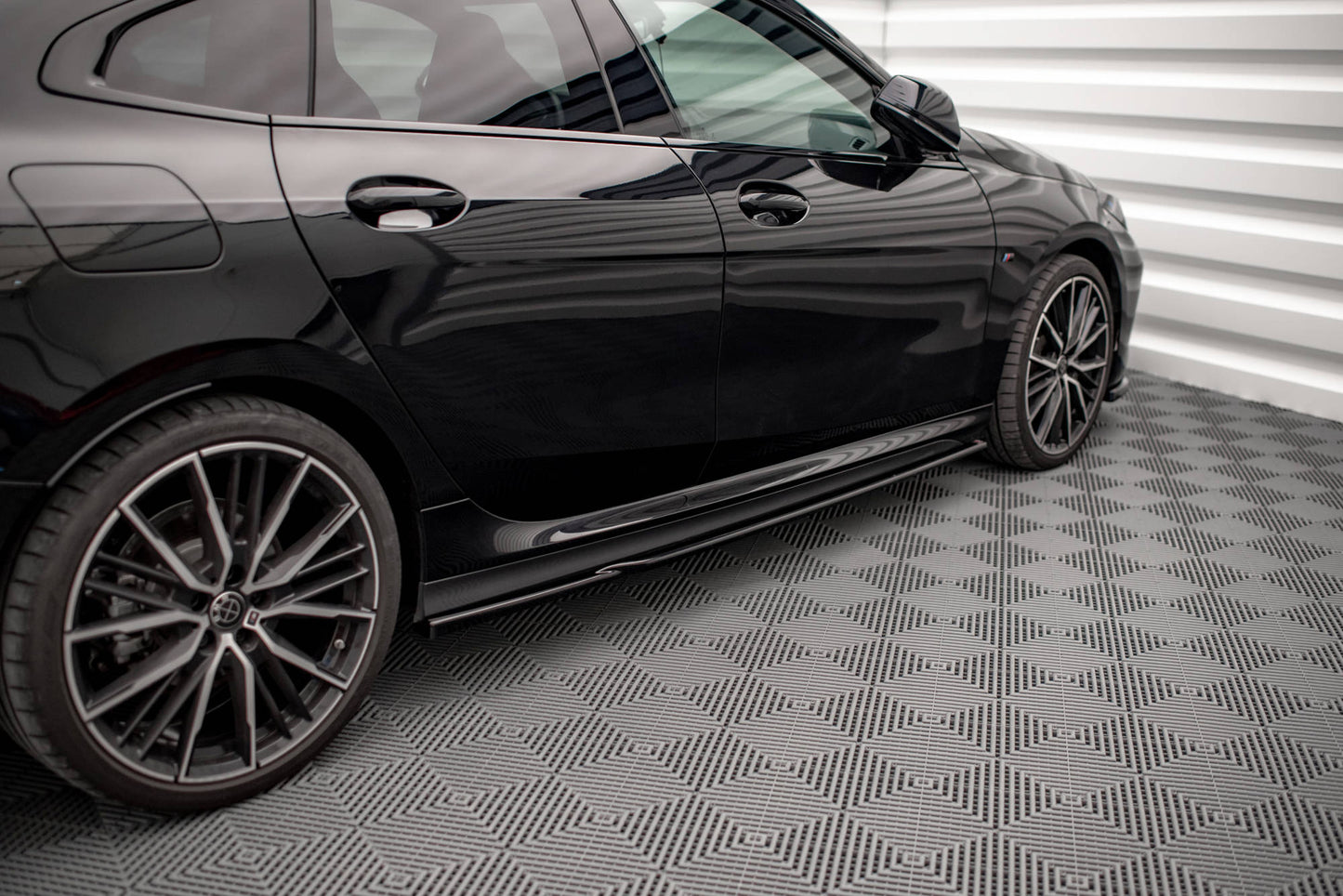 Seitenschweller Ansatz für V.1 für BMW 2 Gran Coupe M-Paket / M235i F44 schwarz matt