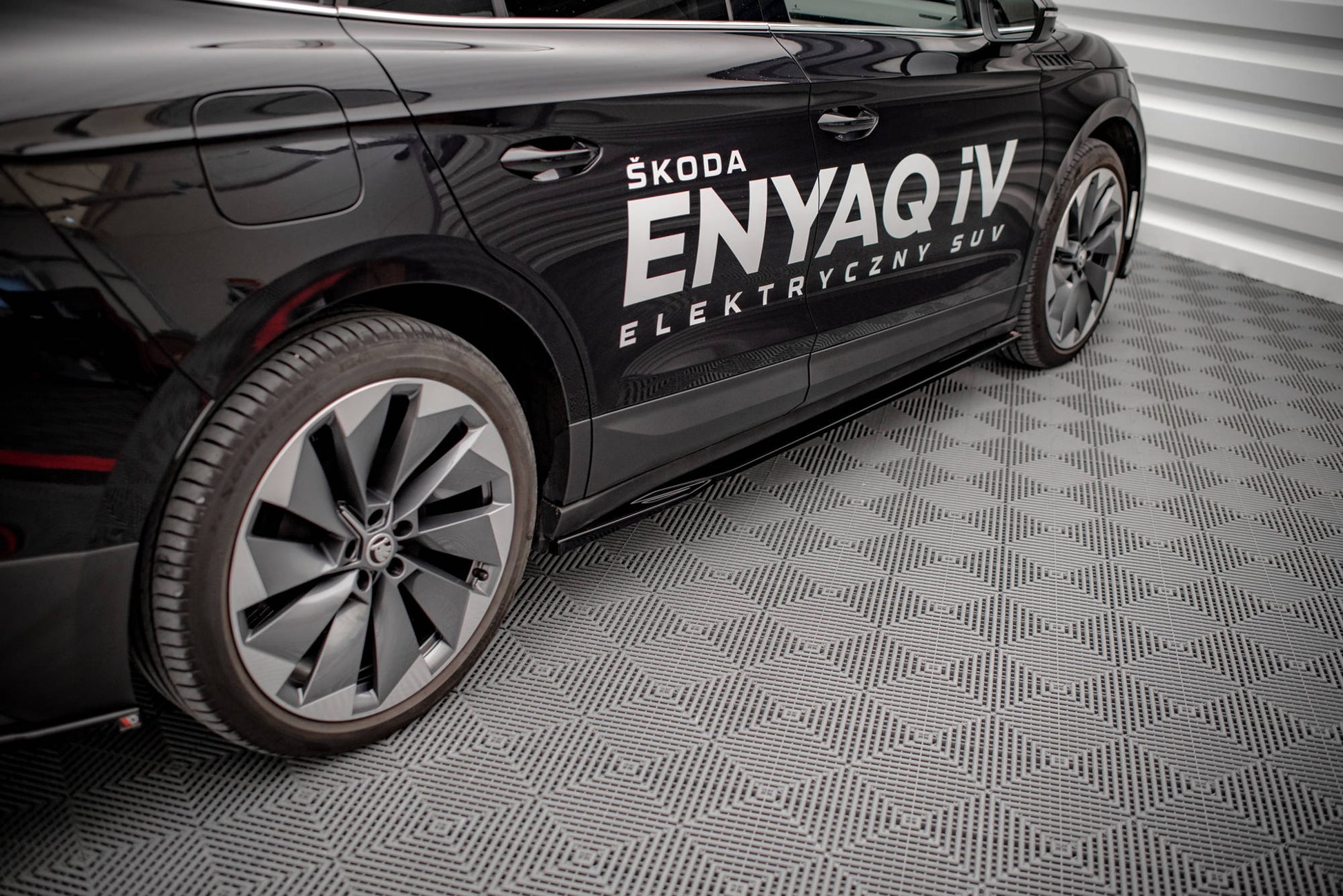 Seitenschweller Ansatz für Skoda Enyaq iV schwarz matt