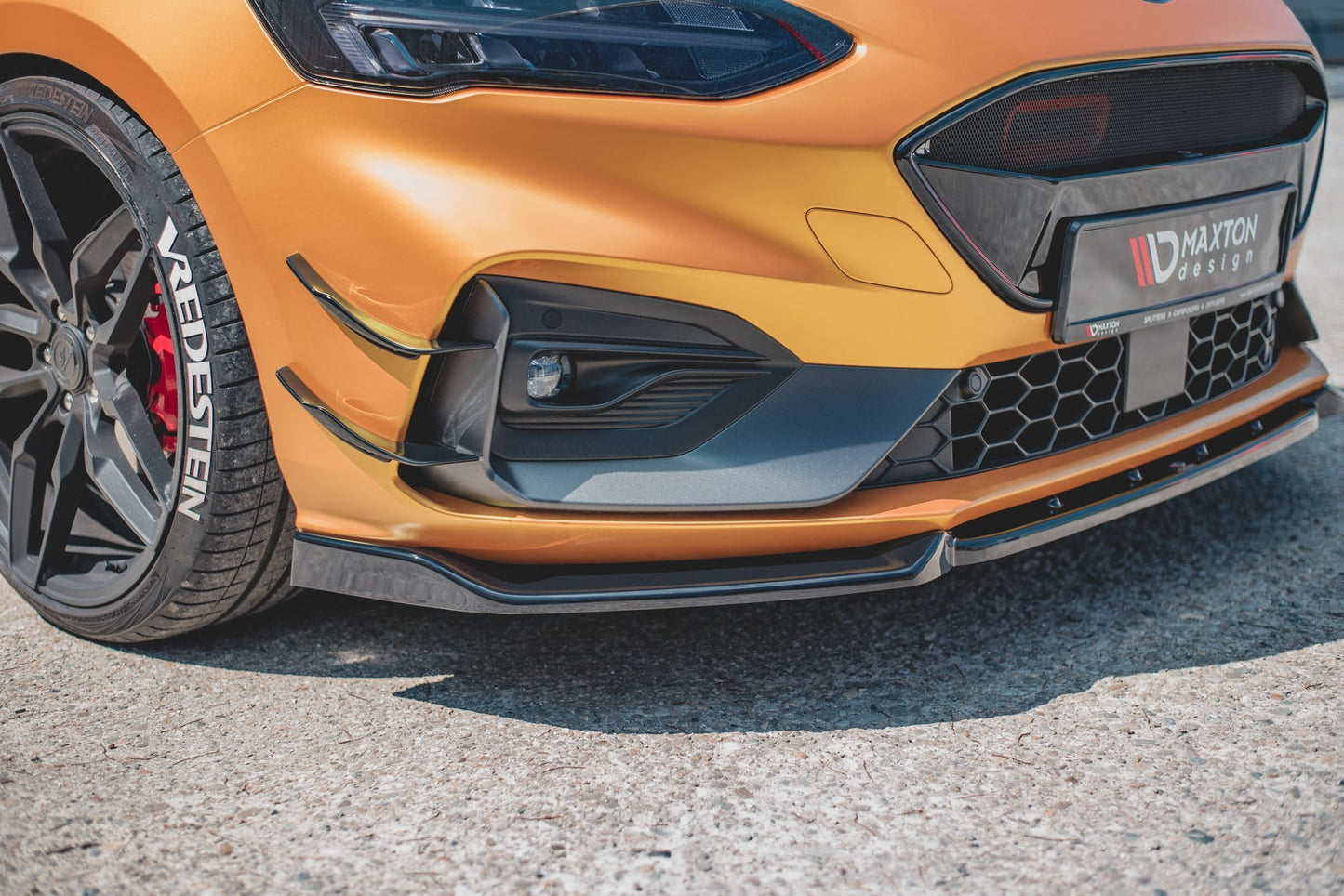 Front Ansatz V.7 für Ford Focus ST / ST-Line Mk4 schwarz Hochglanz