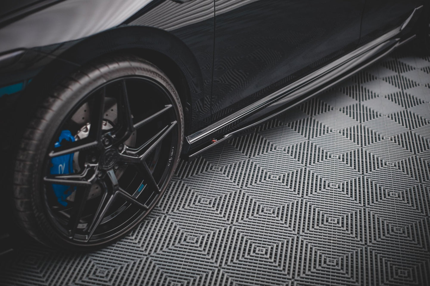 Seitenschweller Ansatz für V.1 für Volkswagen Golf R Mk8 schwarz matt