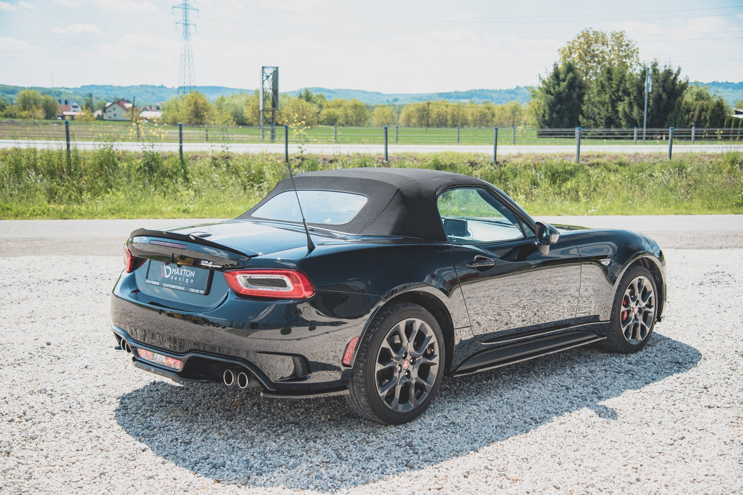 Heck Ansatz Flaps Diffusor für Fiat 124 Spider Abarth Carbon Look