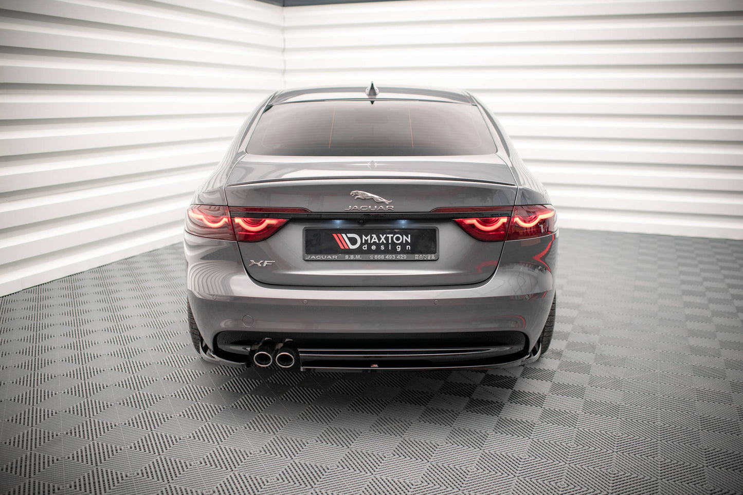 Heck Ansatz Flaps Diffusor für Jaguar XF R-Sport Mk2 schwarz matt