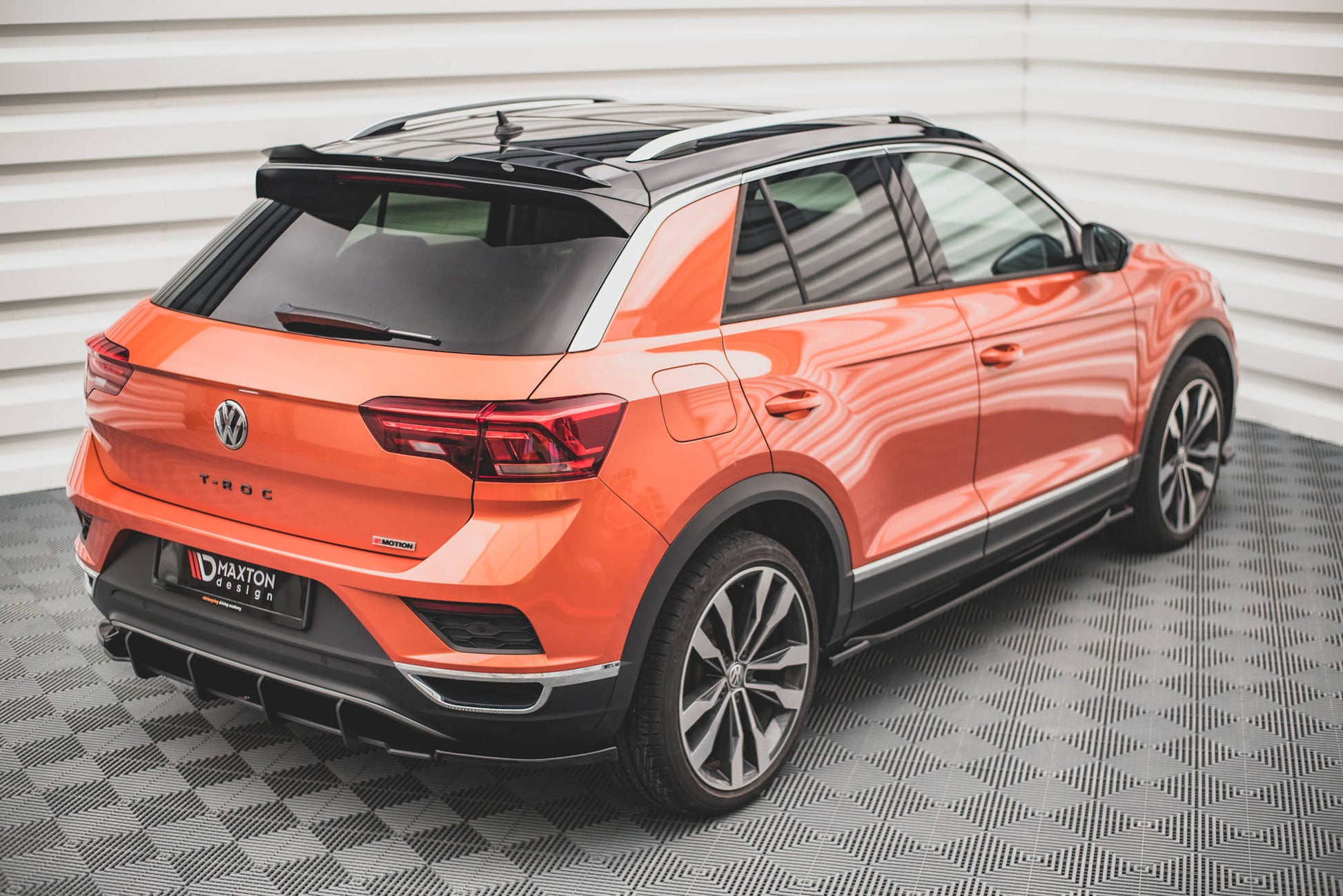 Heck Ansatz Flaps Diffusor für Volkswagen T-Roc Mk1 Carbon Look