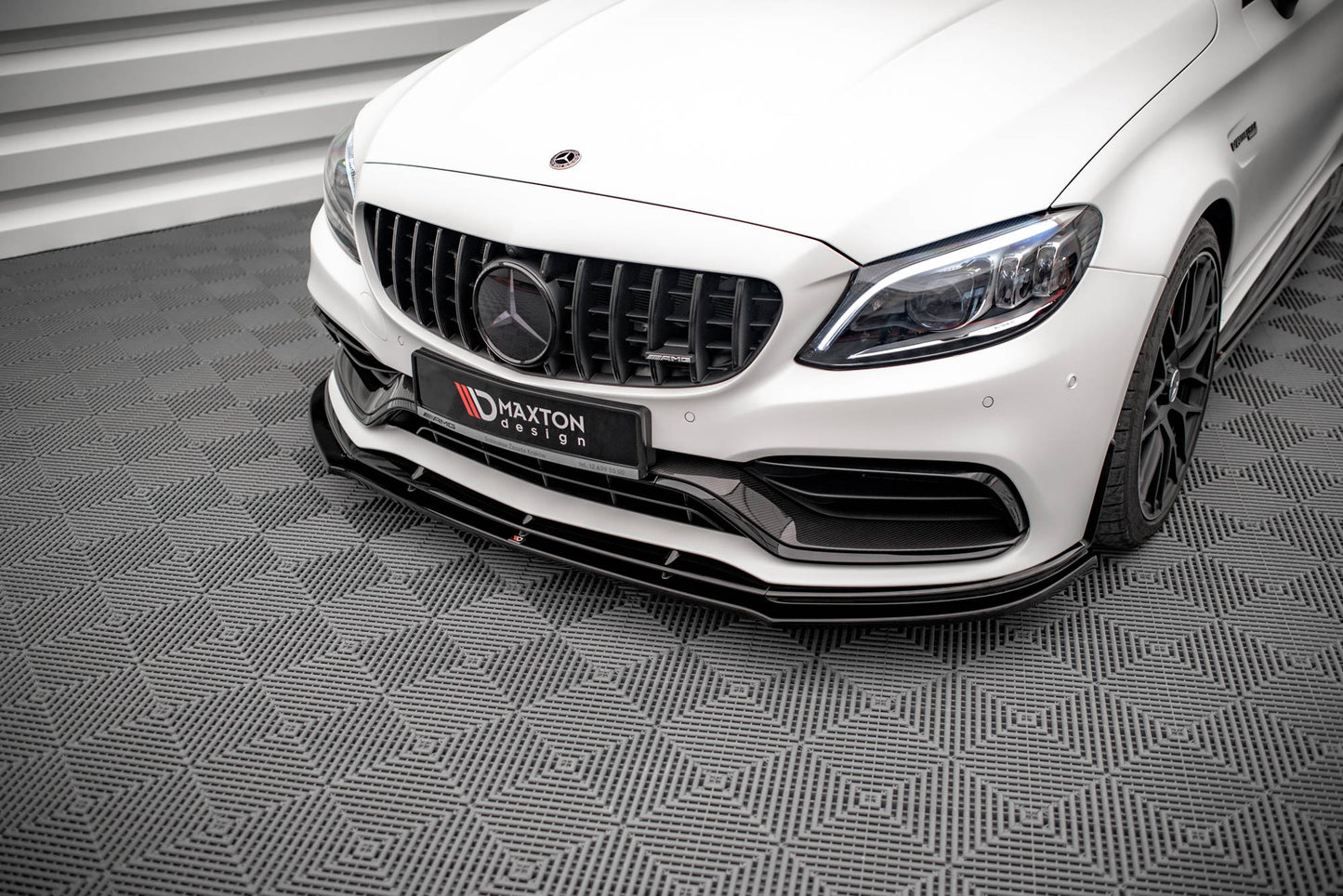 Front Ansatz V.1 für Mercedes-AMG C63 Coupe C205 Facelift schwarz Hochglanz