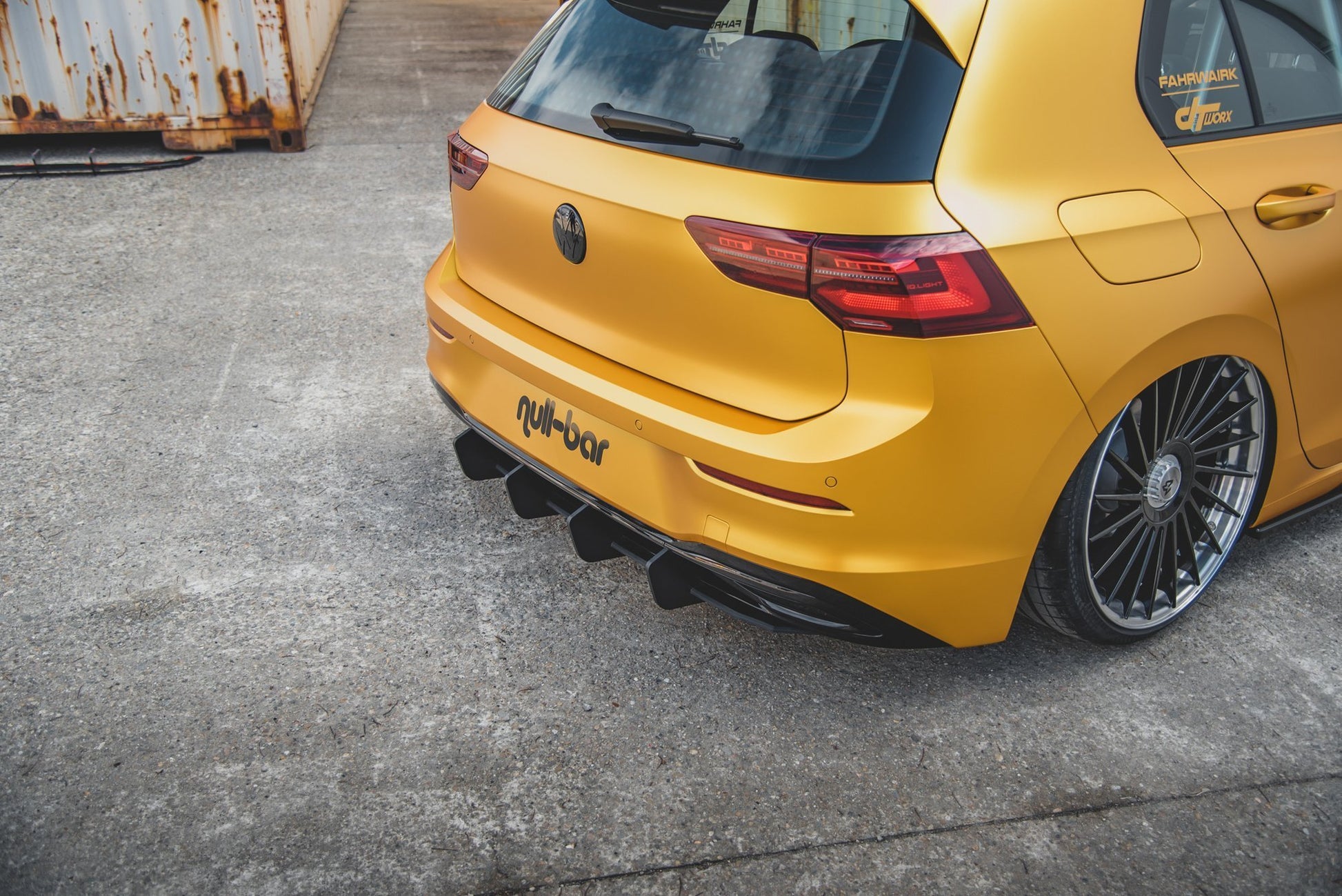 Robuste Racing Heckschürze V.2 für VW Golf 8