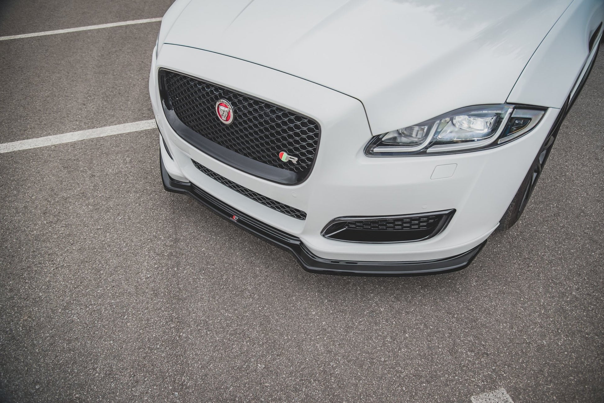 Front Ansatz für Jaguar XJ X351 Facelift schwarz matt