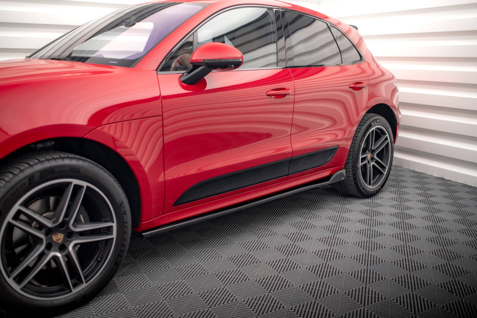 Seitenschweller Ansatz für Porsche Macan Mk1 Facelift schwarz matt