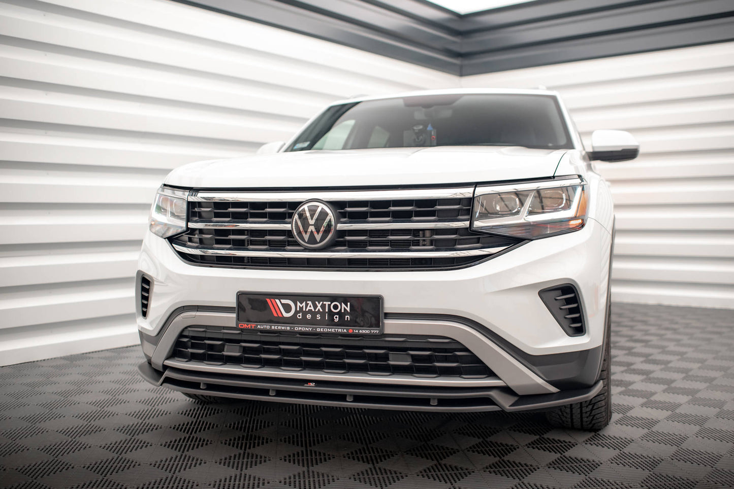 Front Ansatz V.2 für Volkswagen Atlas Cross Sport Carbon Look