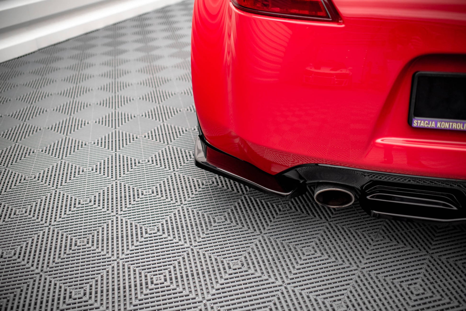 Heck Ansatz Flaps Diffusor V.2 für Nissan 370Z  schwarz Hochglanz