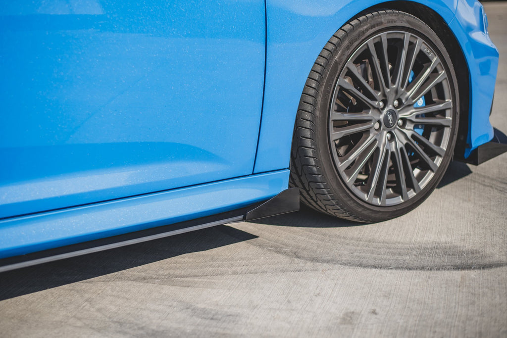 Robuste Racing Seitenschweller Ansatz für für + Flaps Ford Focus RS Mk3 schwarz Hochglanz