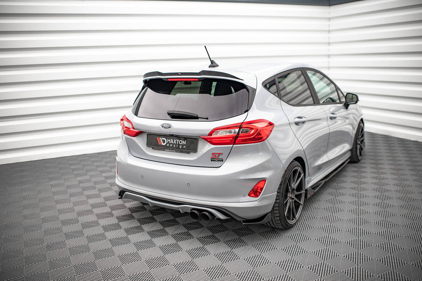 Heck Ansatz Flaps Diffusor V.1 für Ford Fiesta ST Mk8 Carbon Look