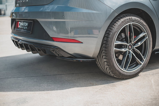 Heck Ansatz Flaps Diffusor für SEAT Leon Mk3 FR Facelift Carbon Look