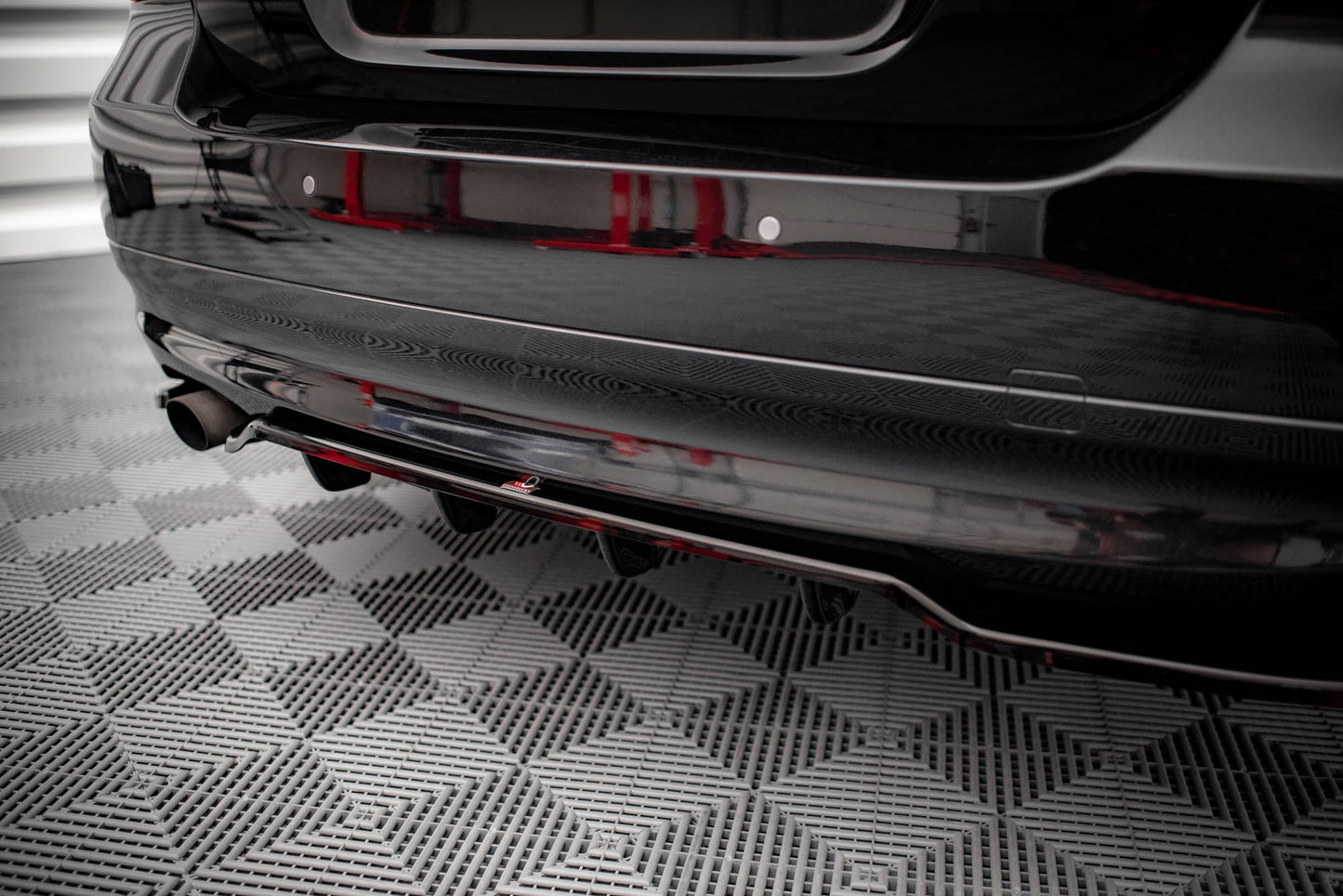 Mittlerer Diffusor Heck Ansatz DTM Look für BMW 3er Limousine E90 schwarz matt