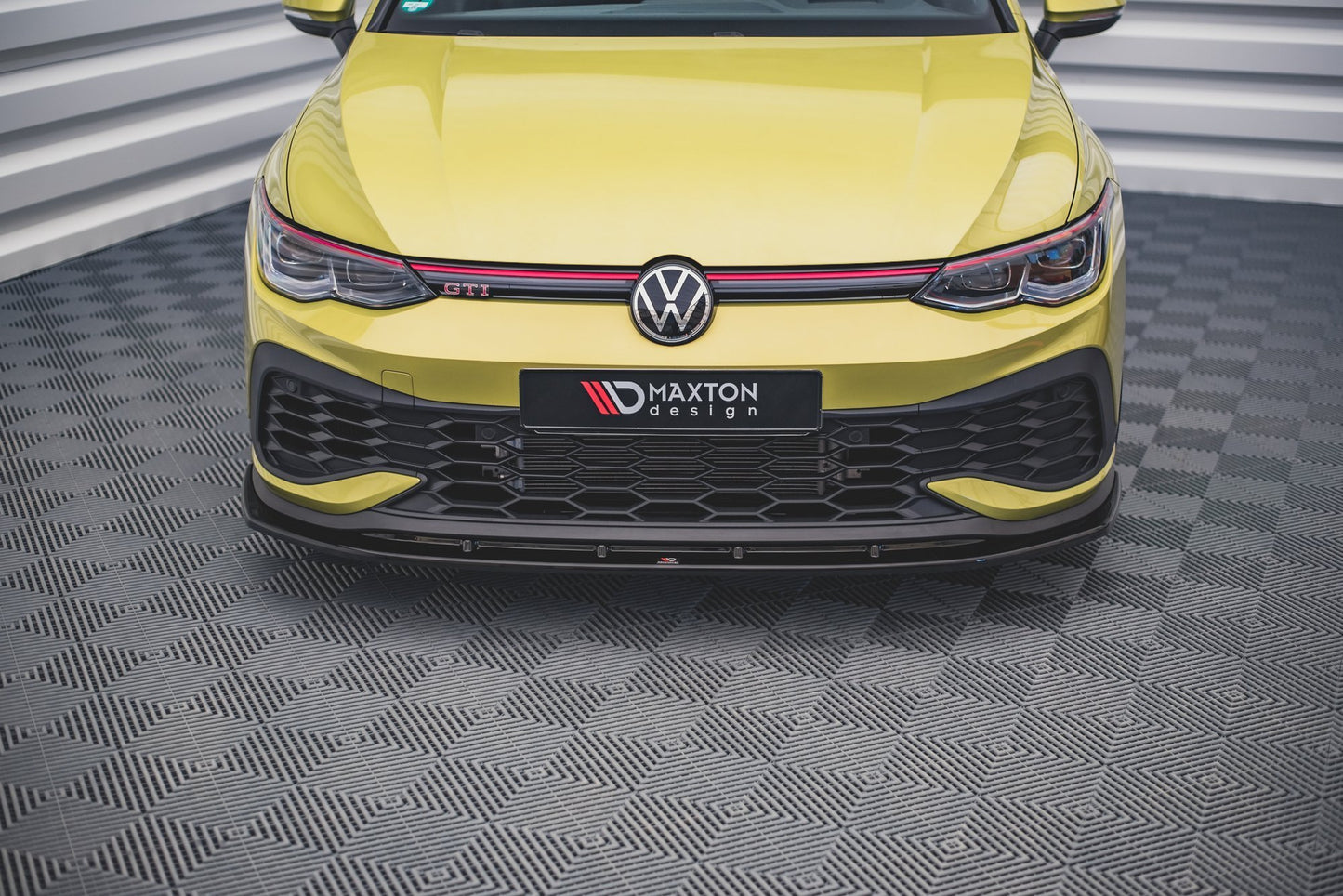 Front Ansatz V.4 für Volkswagen Golf 8 GTI Clubsport Carbon Look