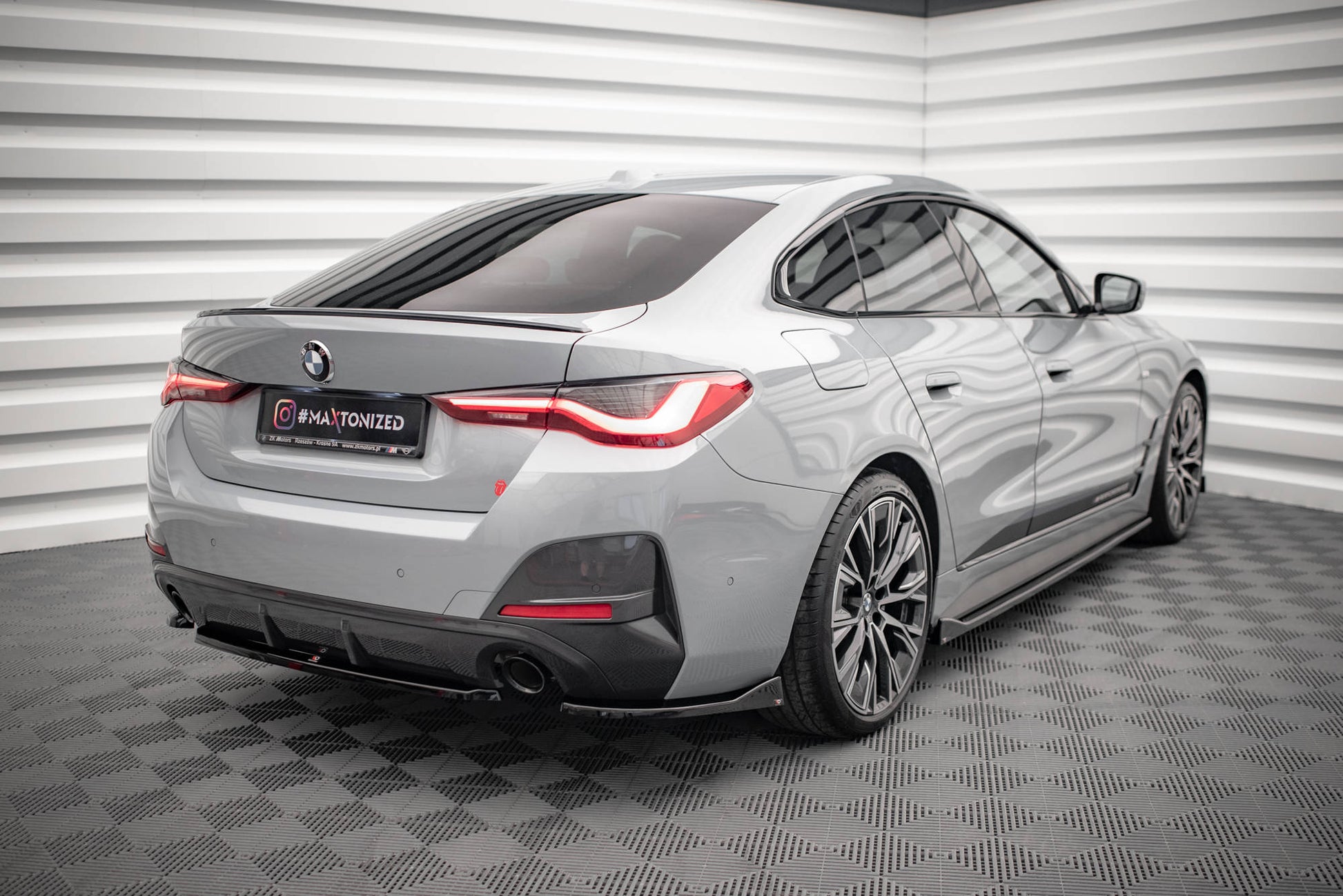 Heck Ansatz Flaps Diffusor V.2 für BMW 4er Gran Coupe M-Paket G26 schwarz Hochglanz