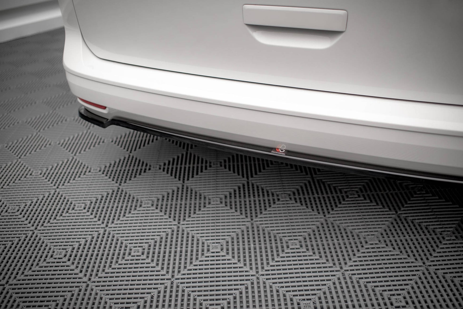 Mittlerer Diffusor Heck Ansatz für Volkswagen Caddy Mk5 schwarz matt