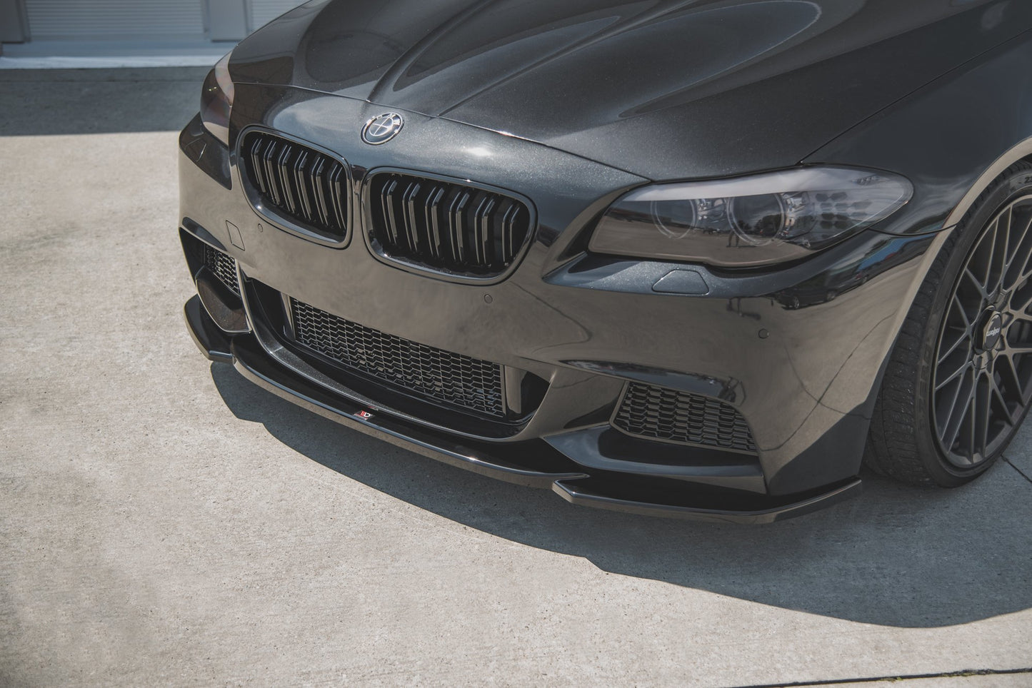 Front Ansatz V.4 für BMW 5er F10/F11 M-Paket Carbon Look